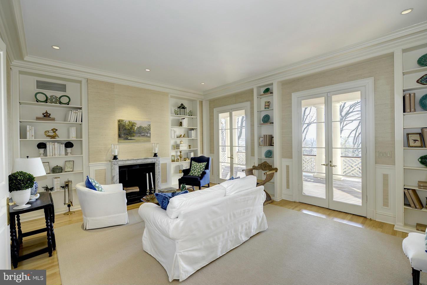 WESLEY HEIGHTS - Residential