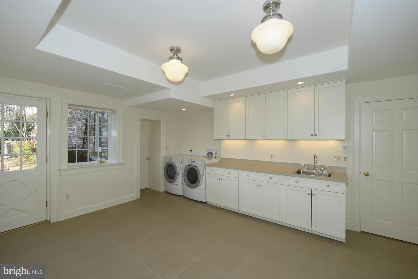 WESLEY HEIGHTS - Residential