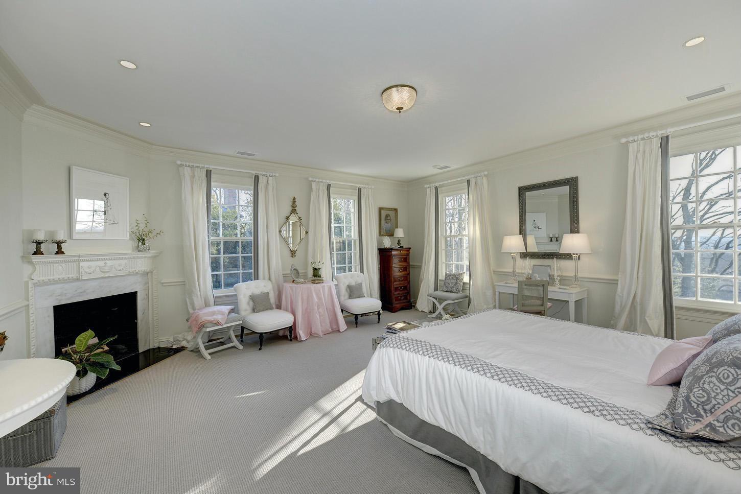 WESLEY HEIGHTS - Residential