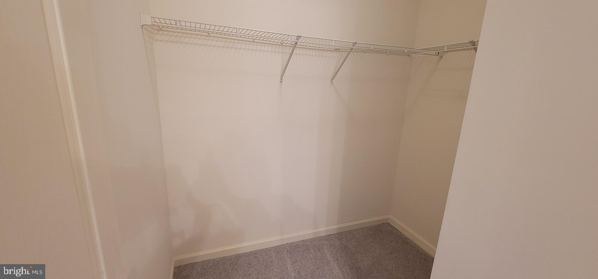 VILLAGE TOWNS - Residential Lease