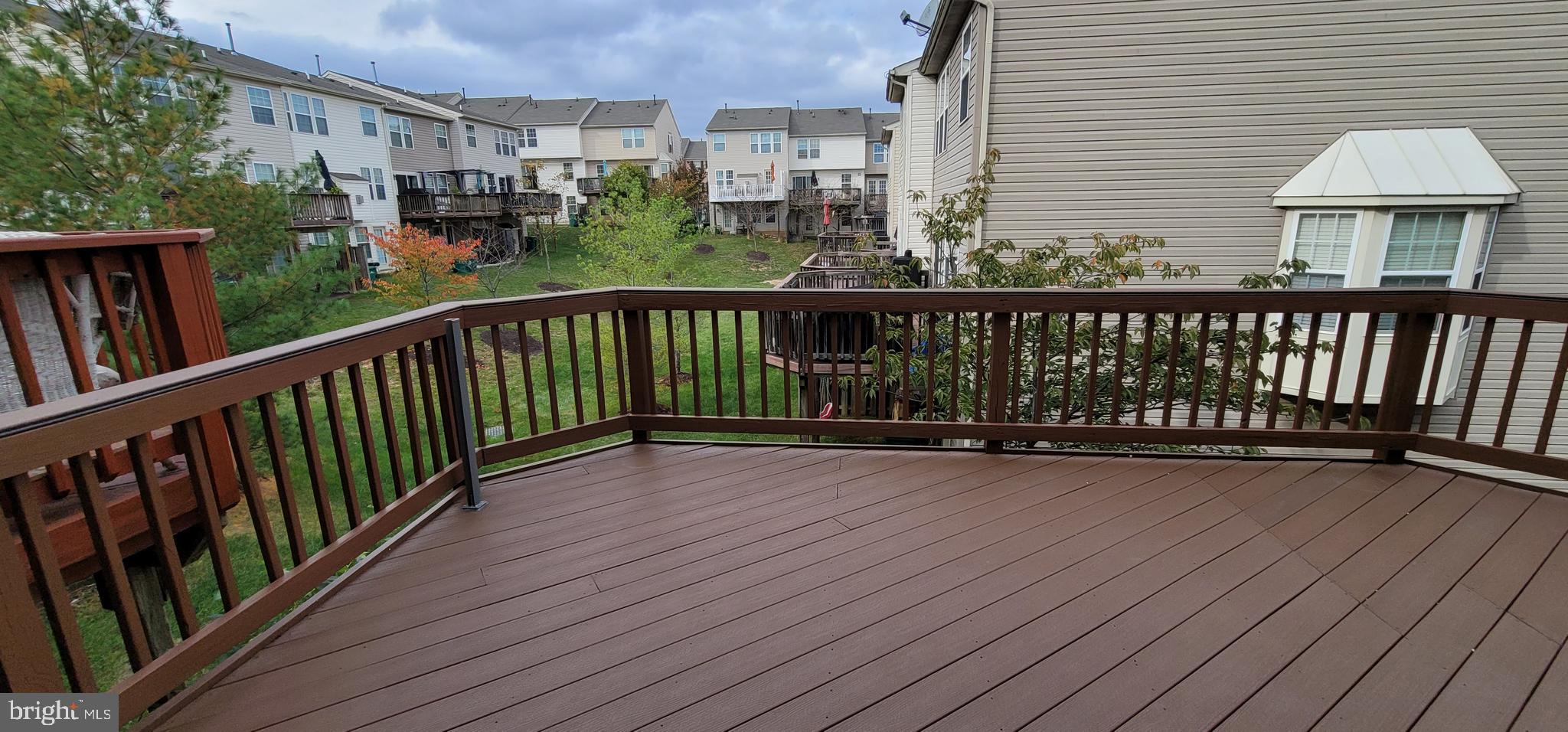 VILLAGE TOWNS - Residential Lease