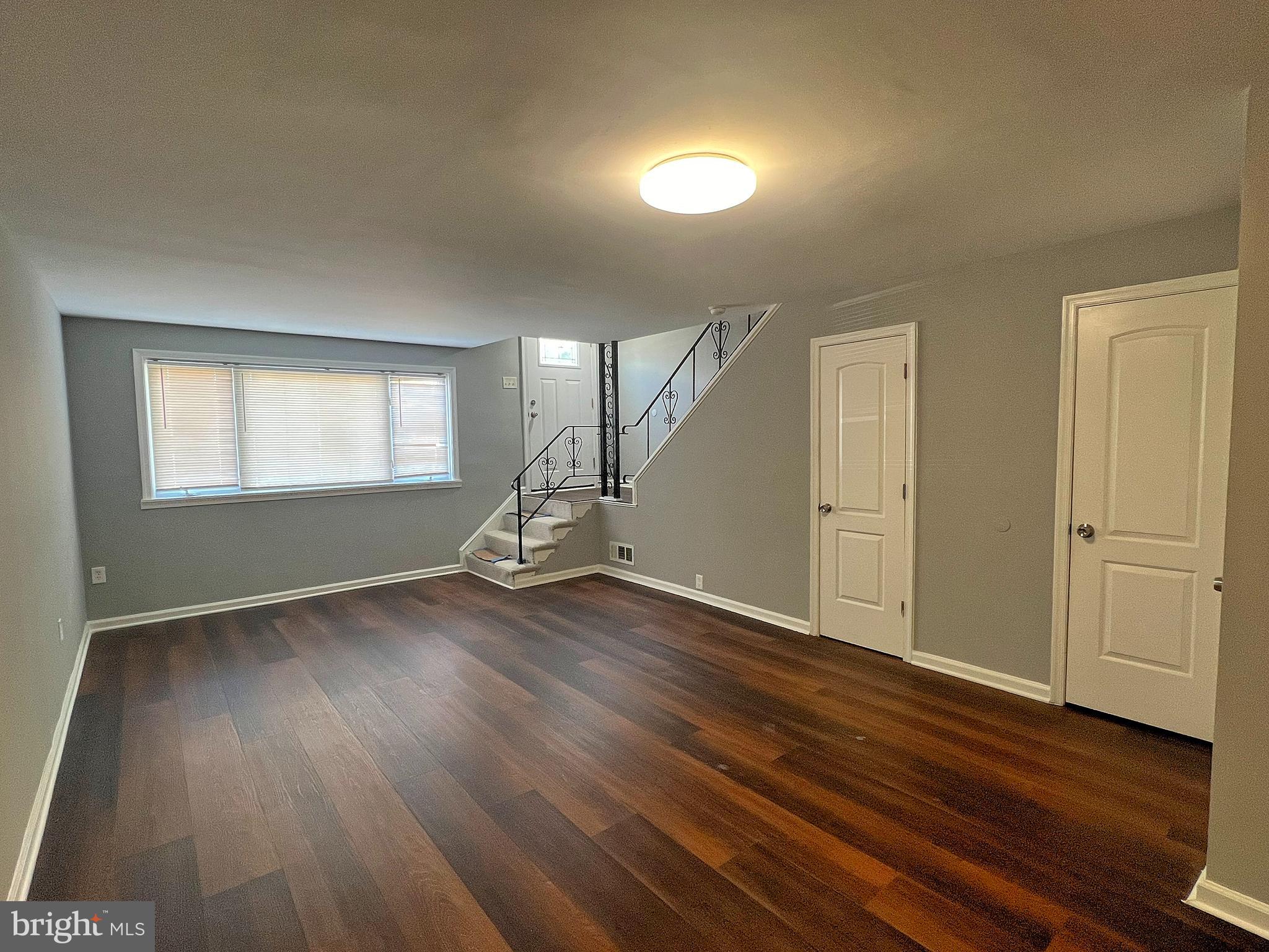 FRANKFORD - Residential