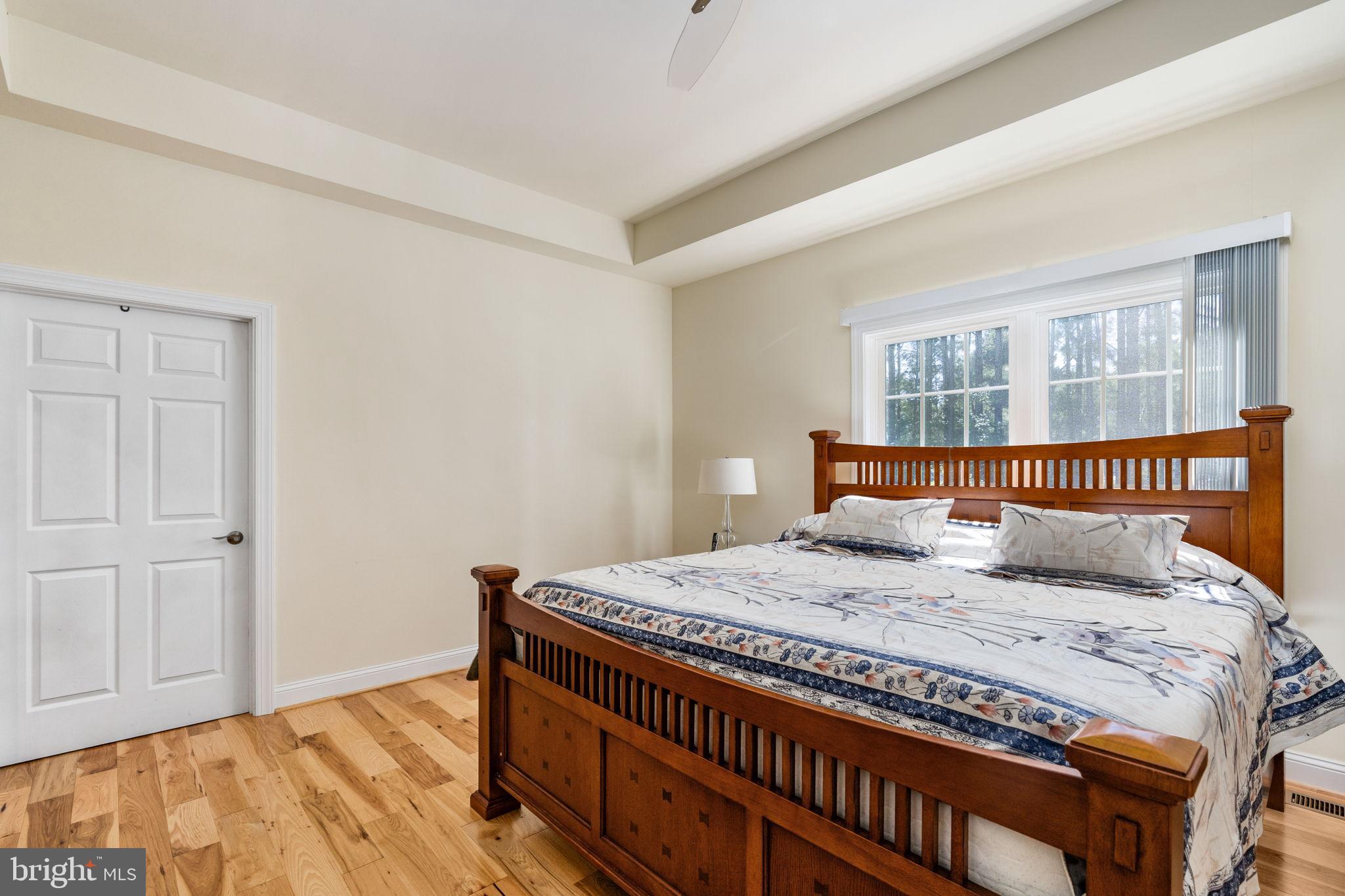 TWIN HARBORS - Residential