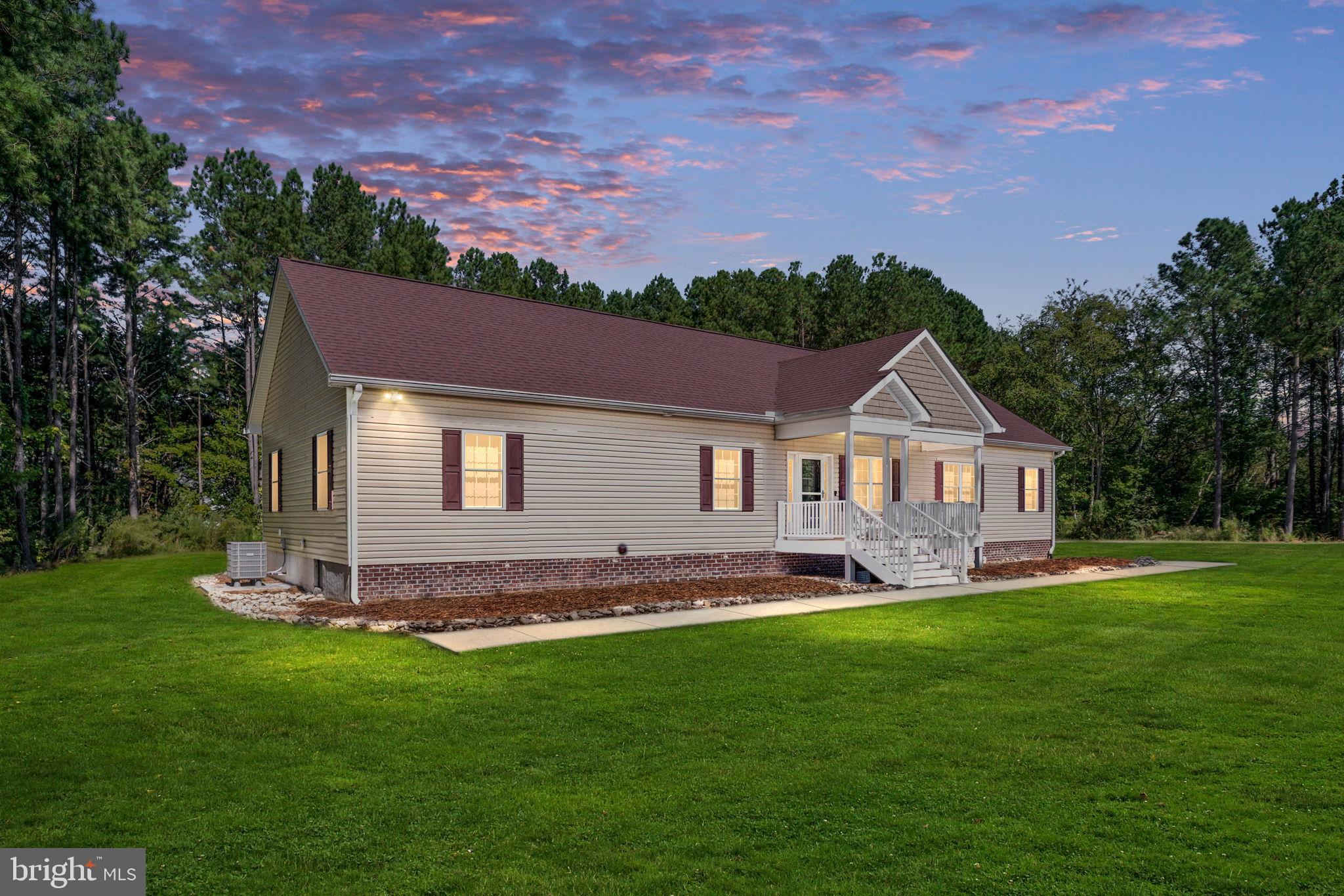 TWIN HARBORS - Residential