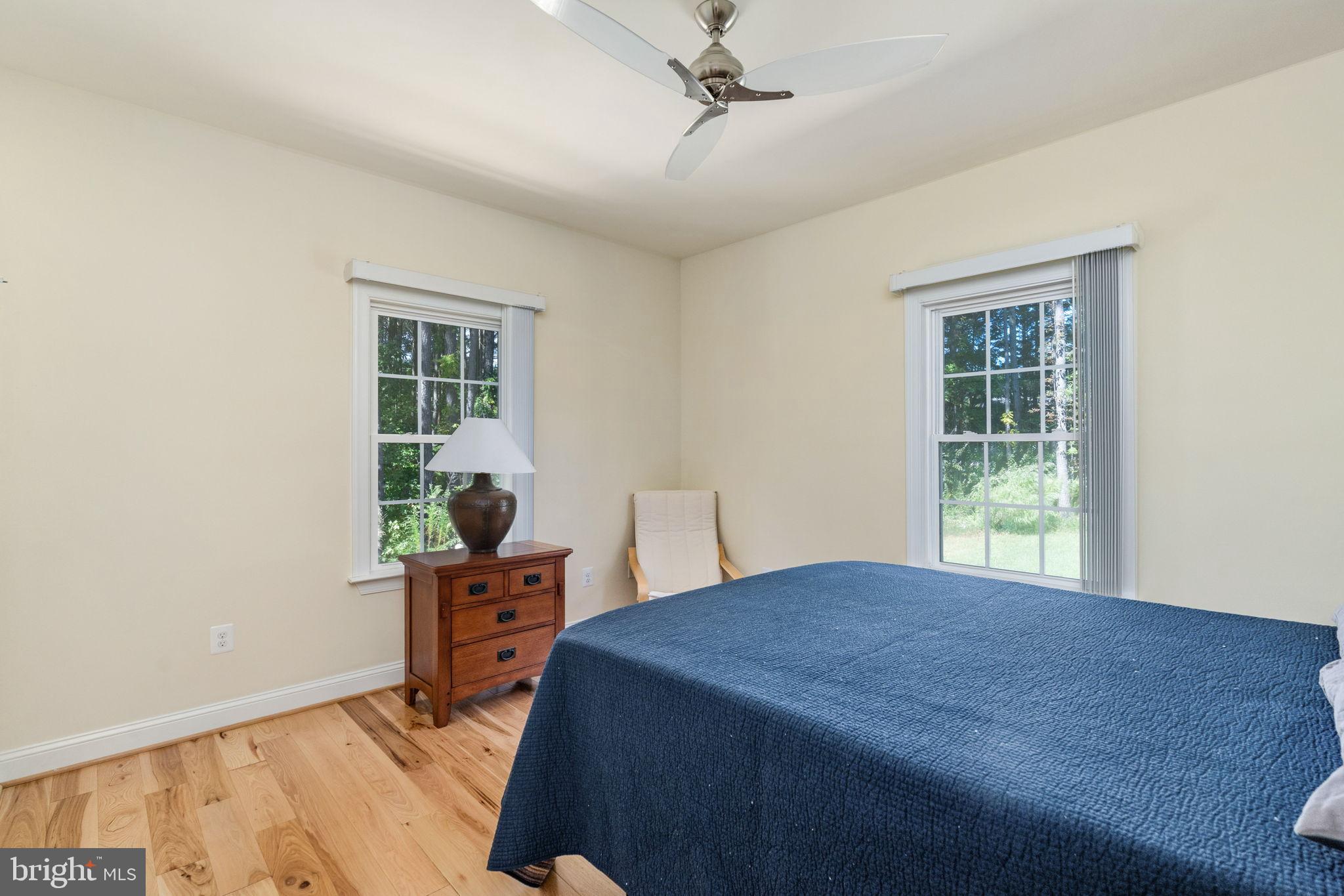 TWIN HARBORS - Residential