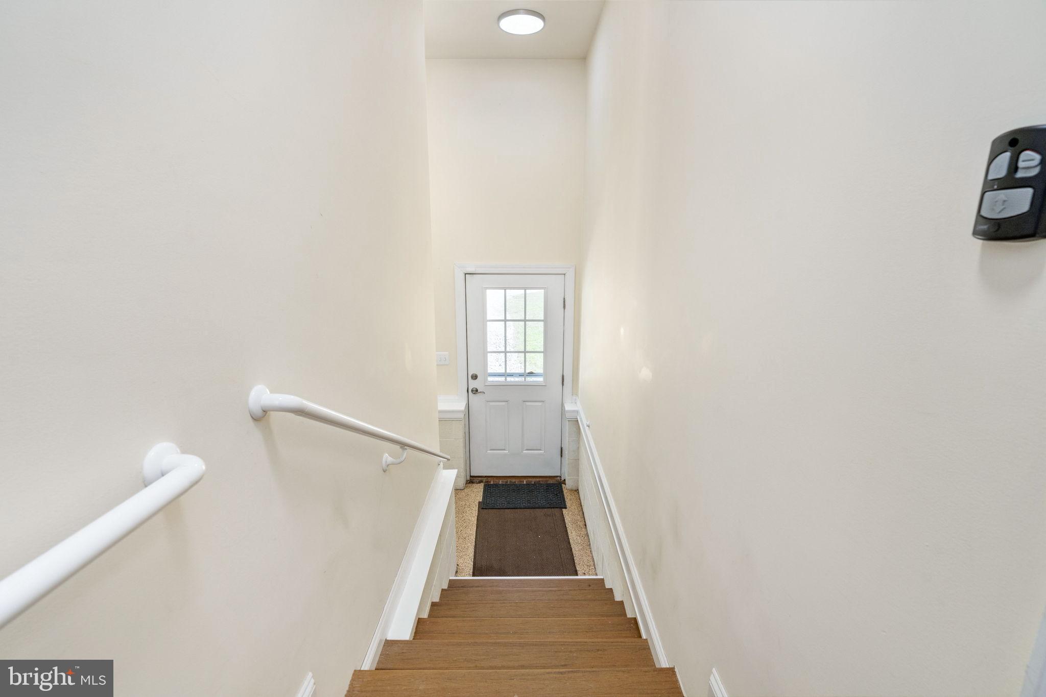 TWIN HARBORS - Residential