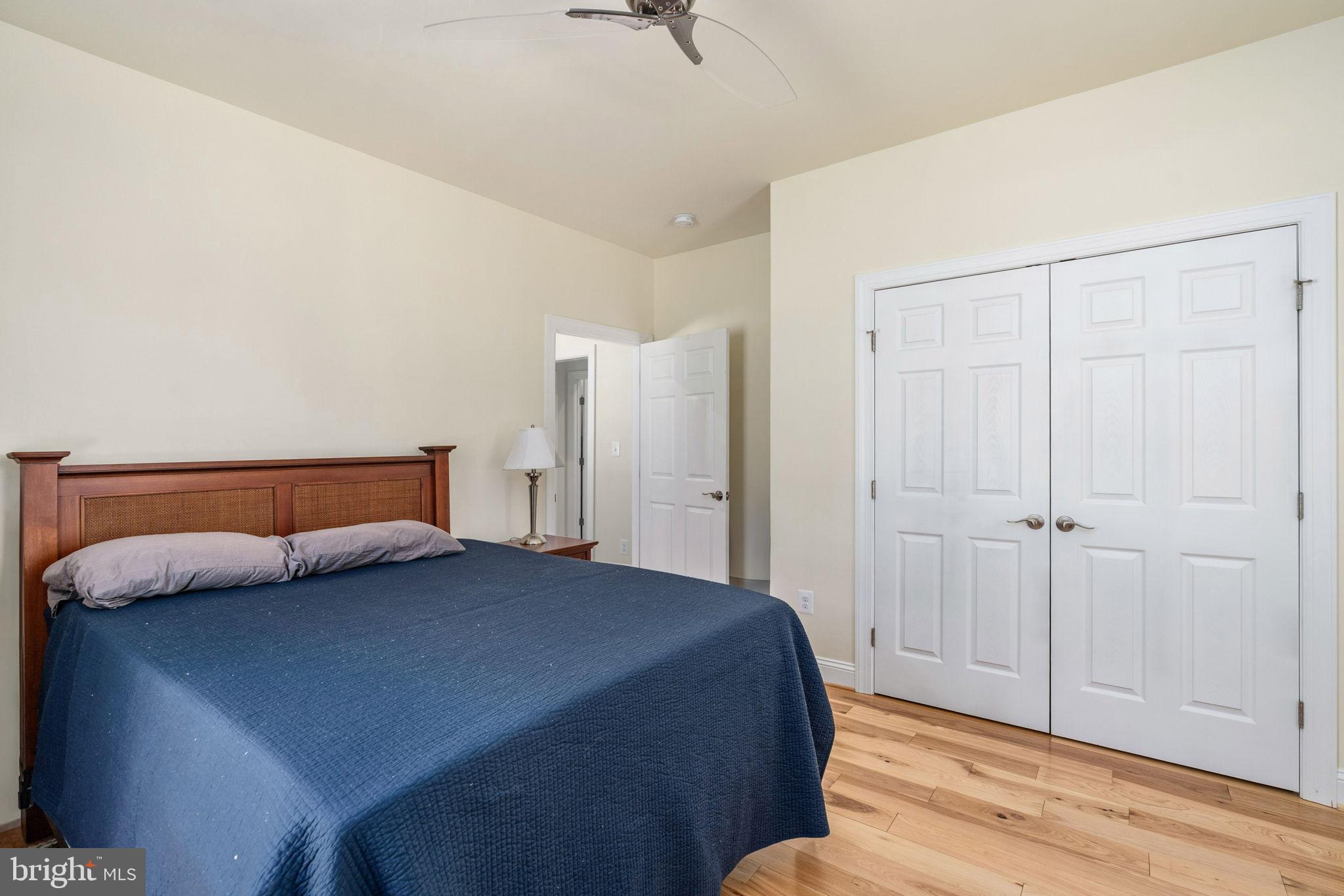 TWIN HARBORS - Residential