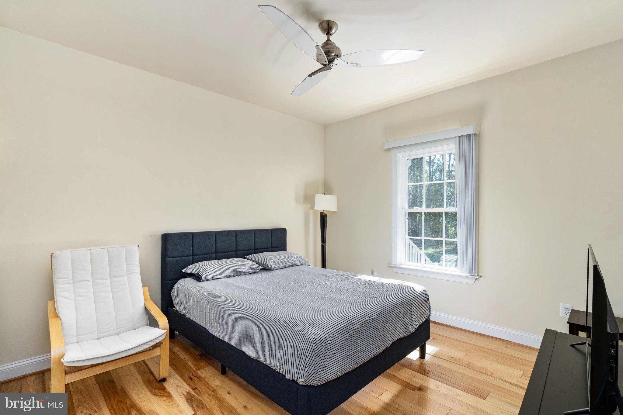 TWIN HARBORS - Residential