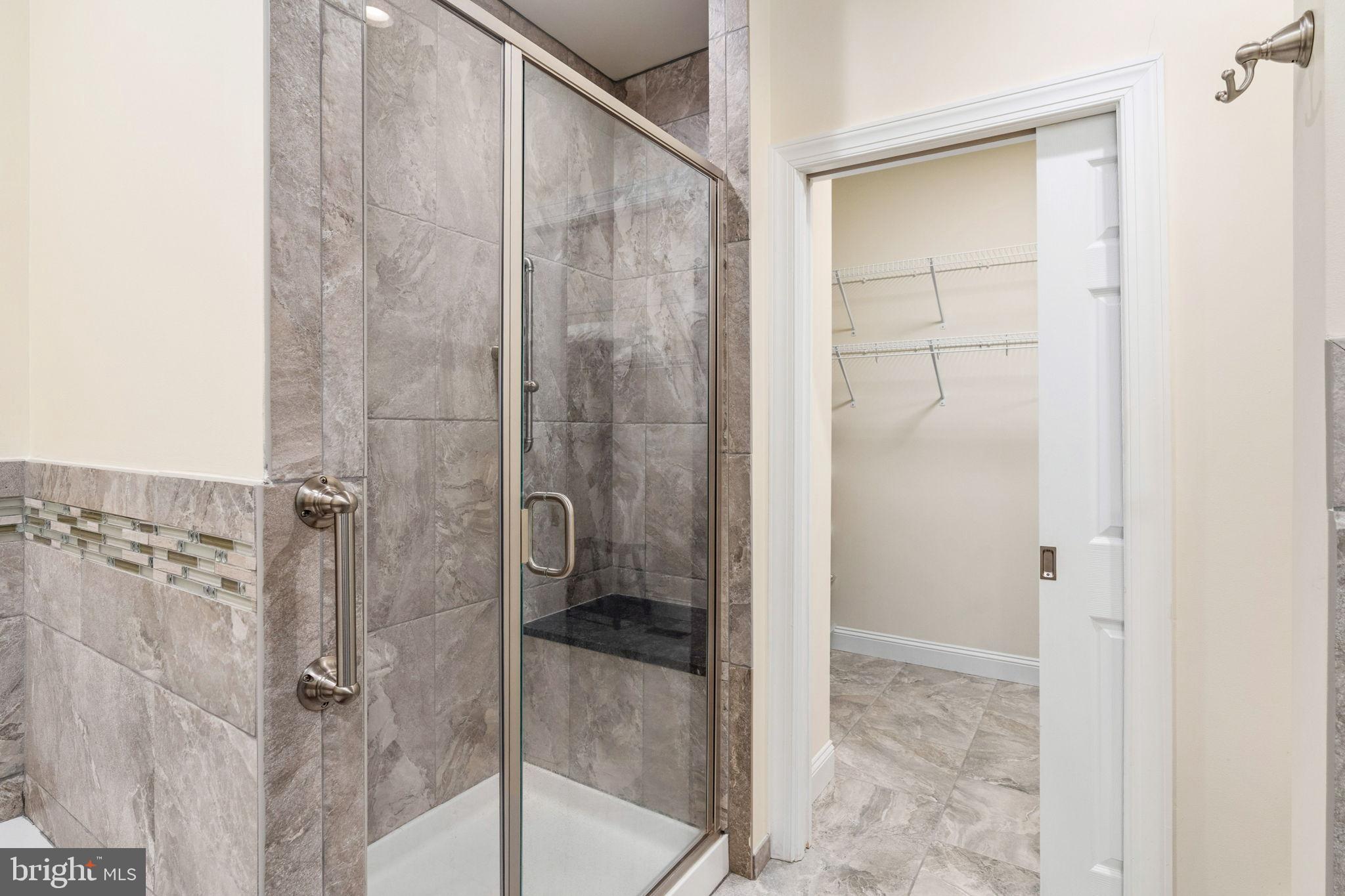 TWIN HARBORS - Residential