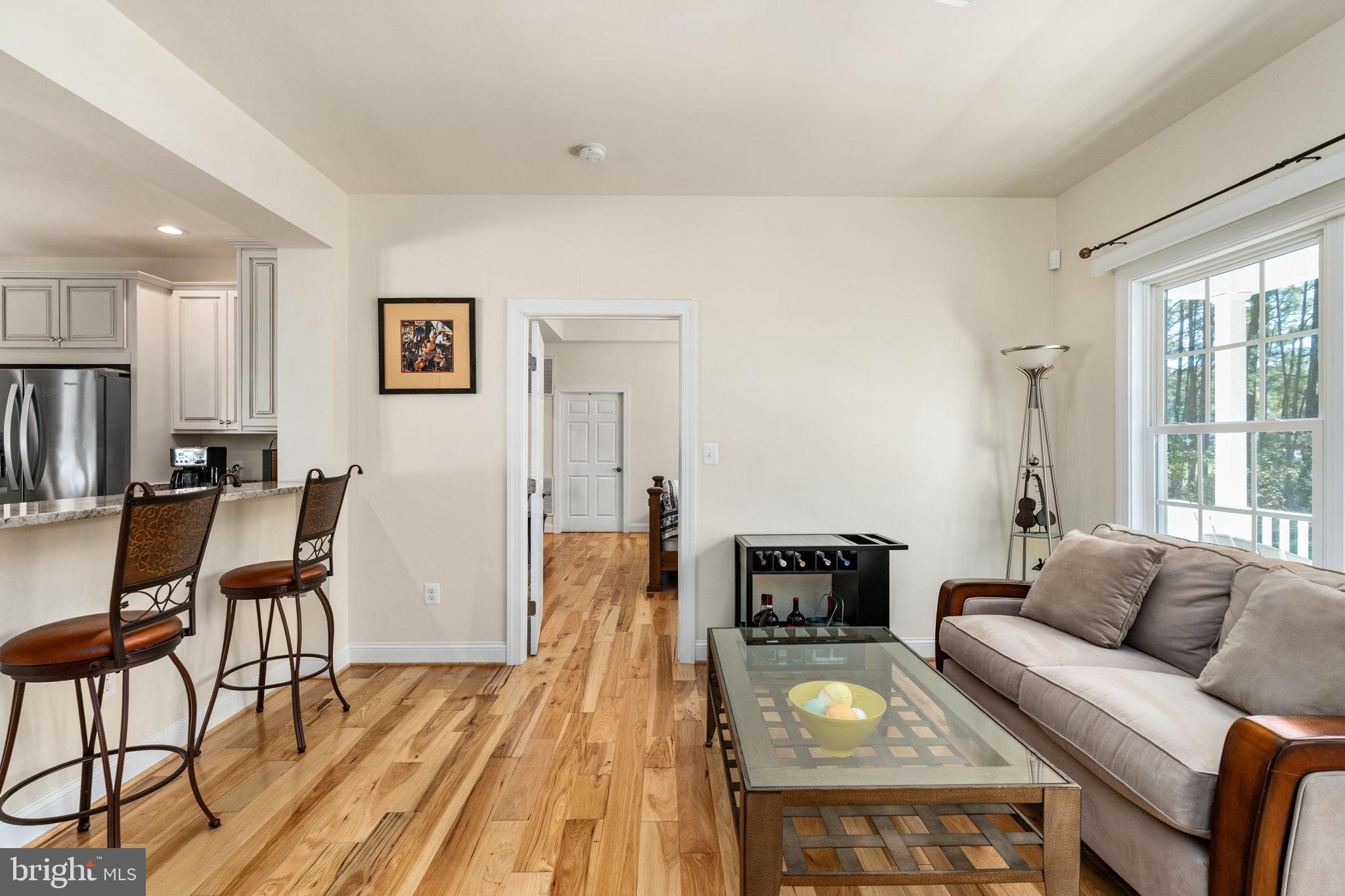 TWIN HARBORS - Residential