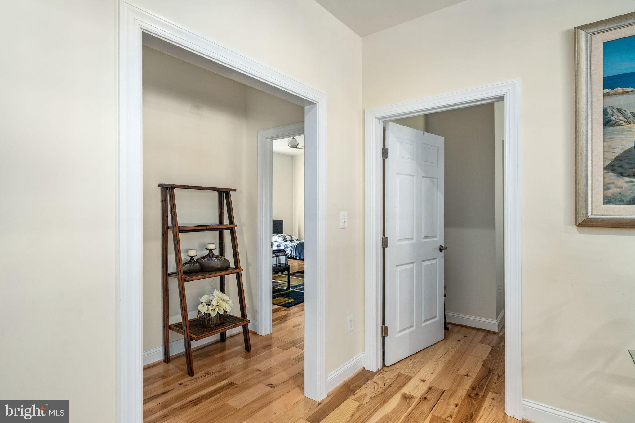 TWIN HARBORS - Residential