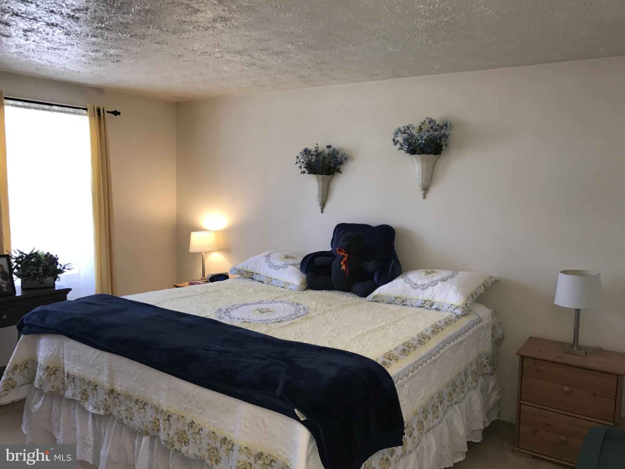 SHADOW WOODS - Residential