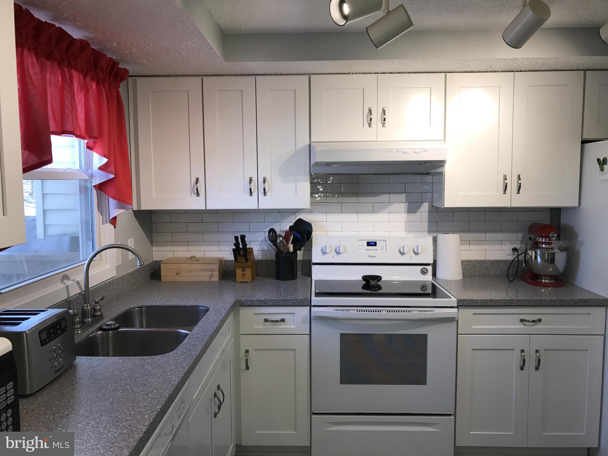 SHADOW WOODS - Residential