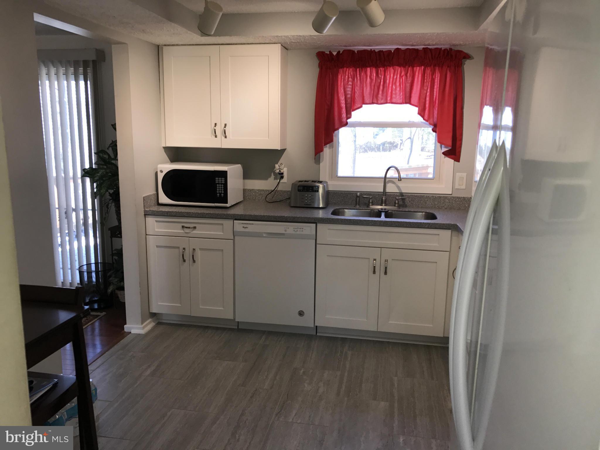 SHADOW WOODS - Residential