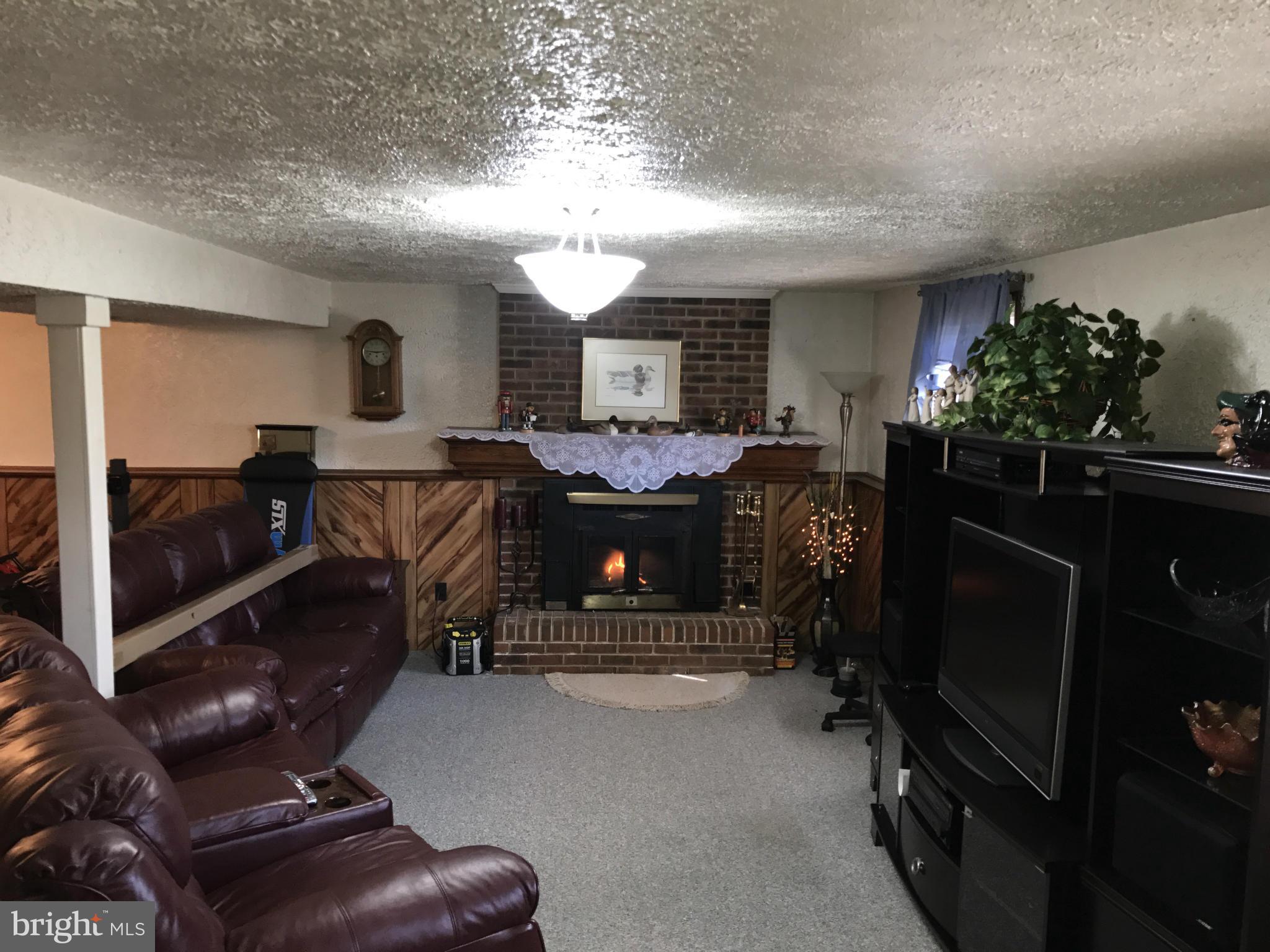 SHADOW WOODS - Residential