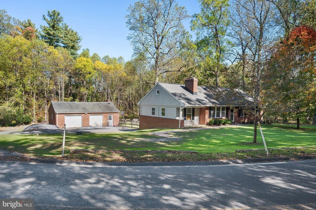Photo of 4010 Greenmount Church Road, HAMPSTEAD, MD 21074 (MLS # MDCR2030782)