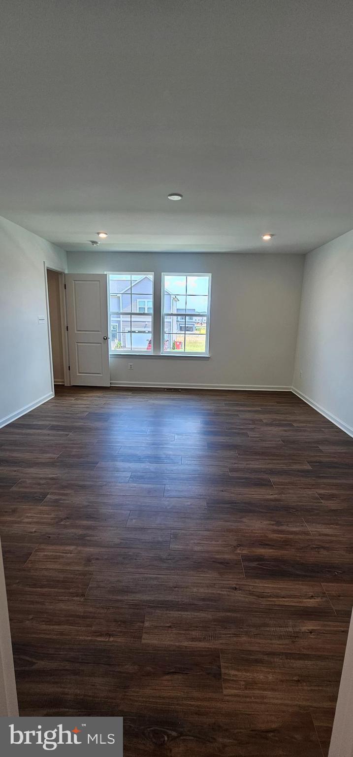 SOUTH BROOK - Residential Lease