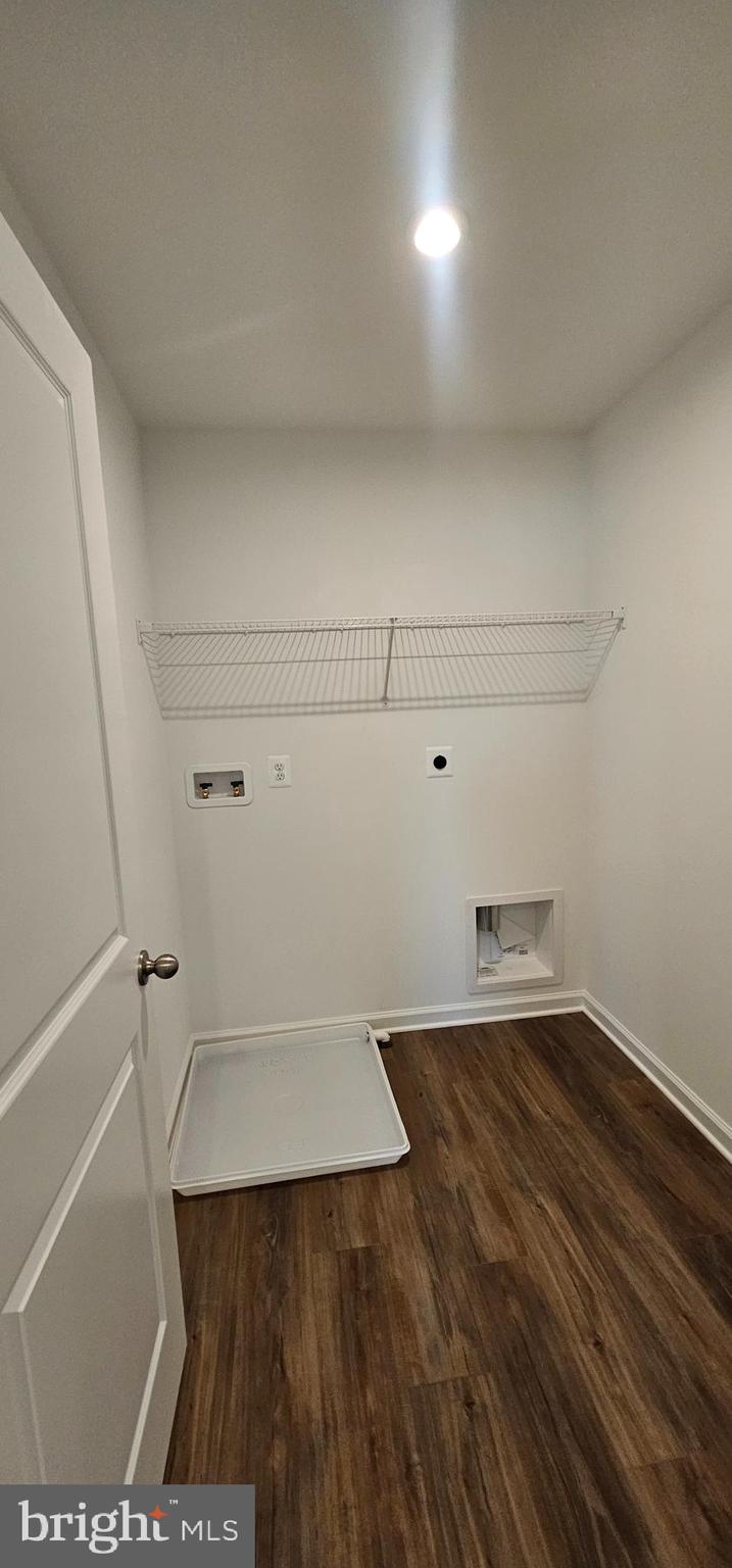 SOUTH BROOK - Residential Lease