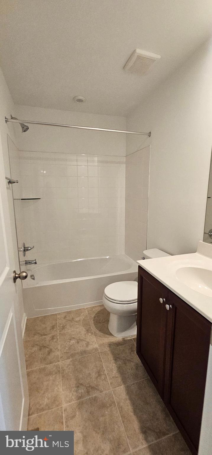 SOUTH BROOK - Residential Lease