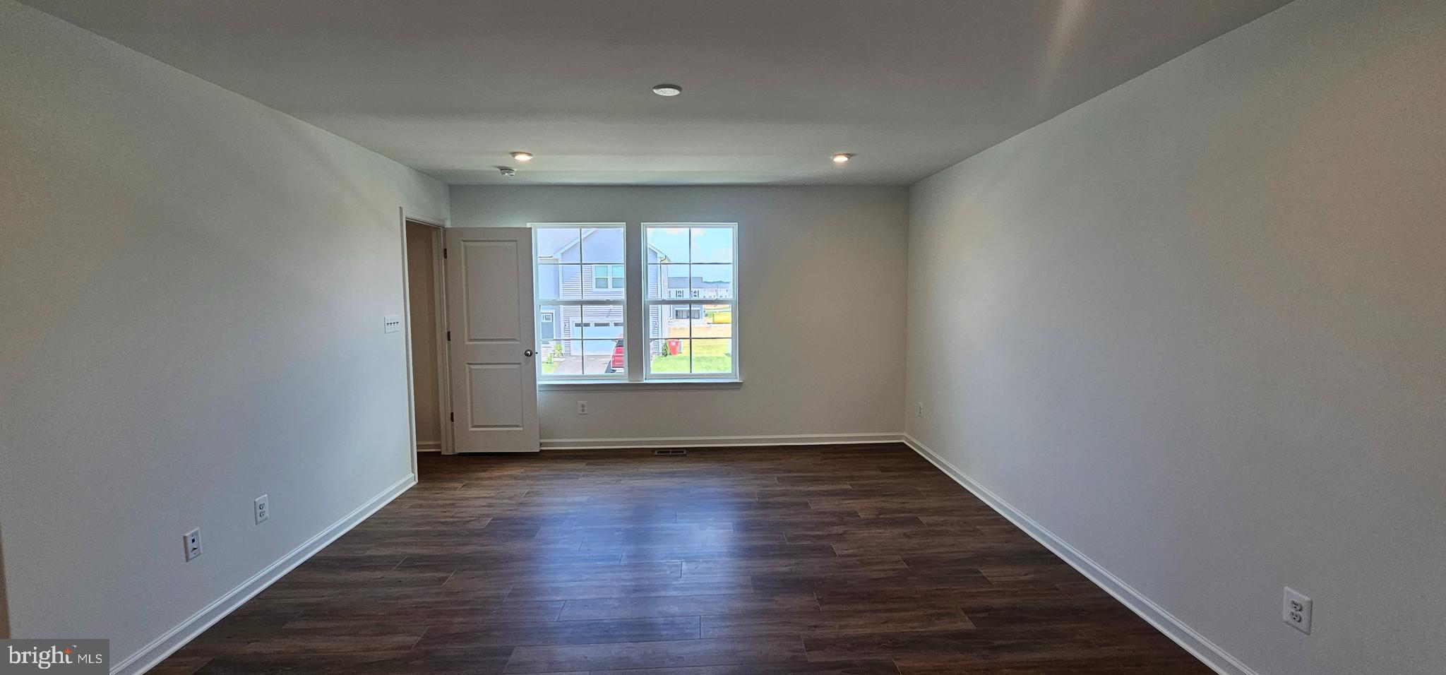 SOUTH BROOK - Residential Lease