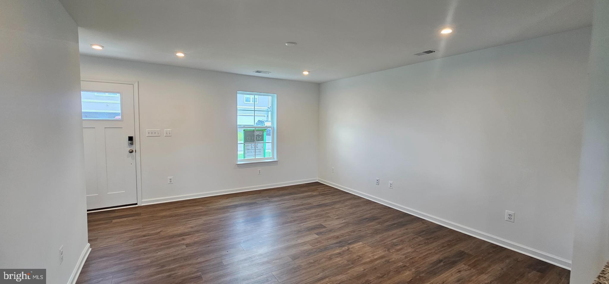 SOUTH BROOK - Residential Lease