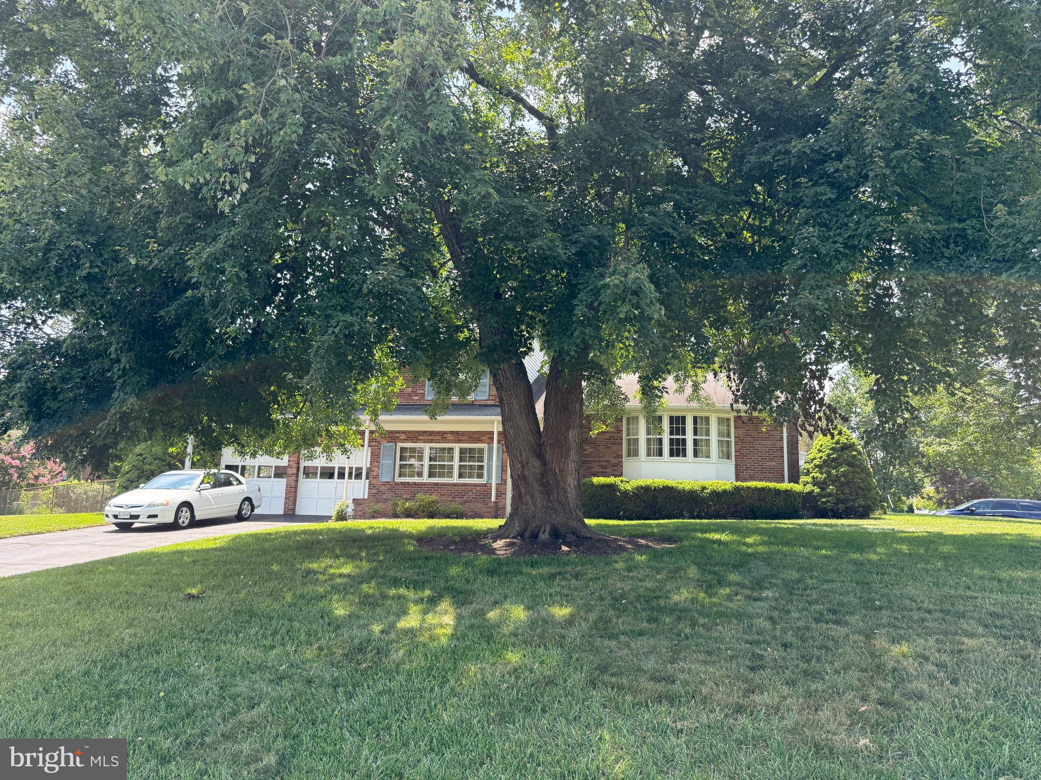 8310 ASHWOOD DRIVE