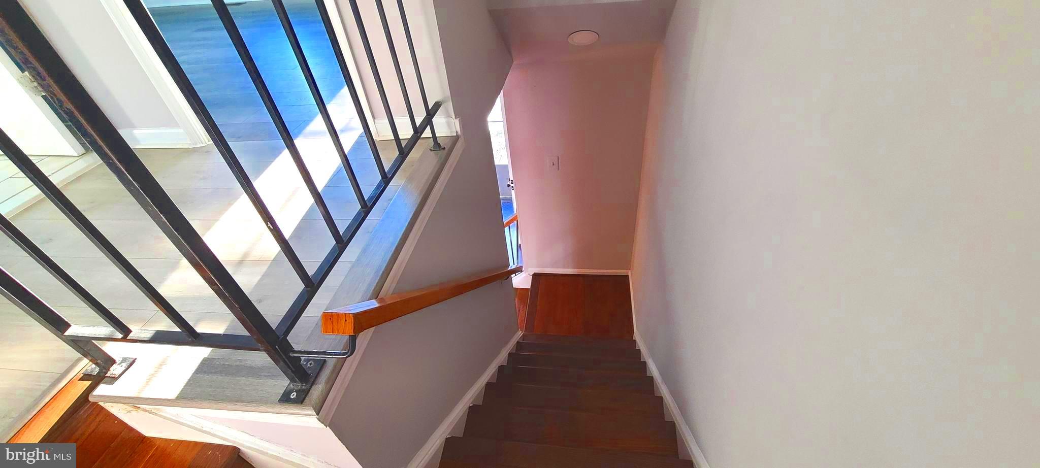 FLOWER HILL - Residential Lease