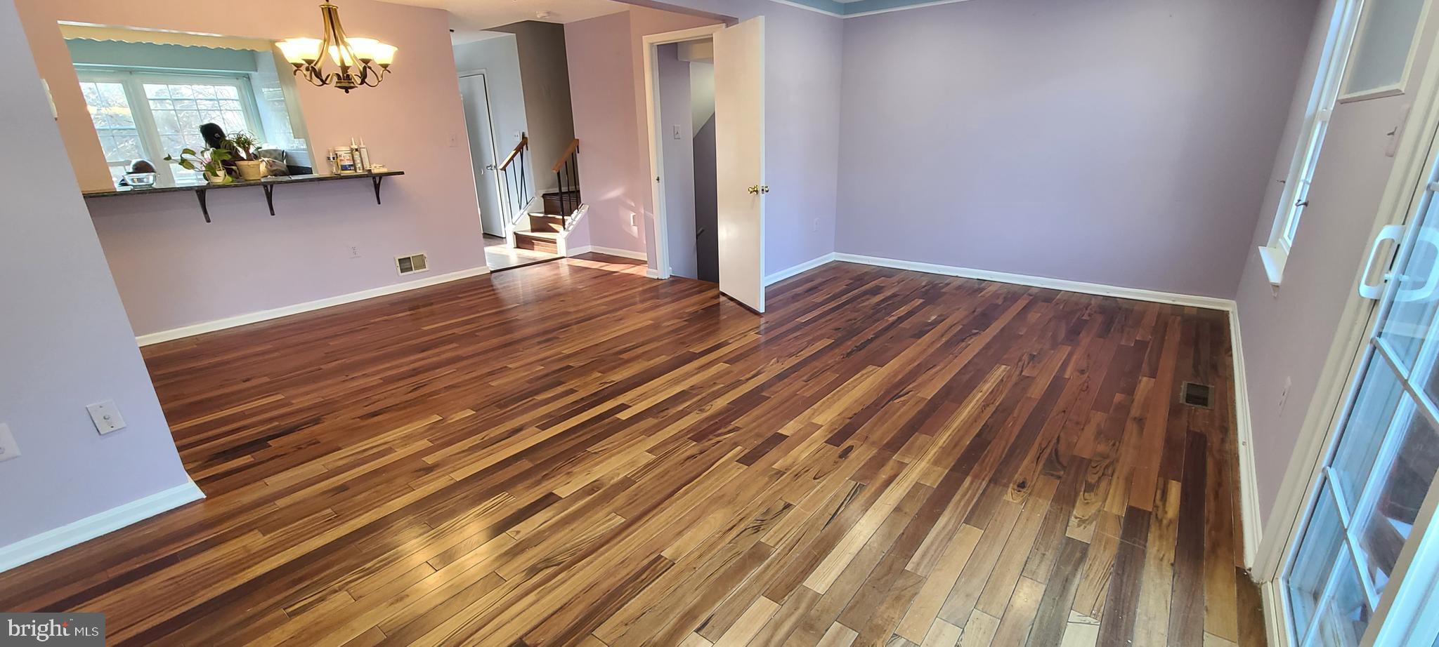 FLOWER HILL - Residential Lease