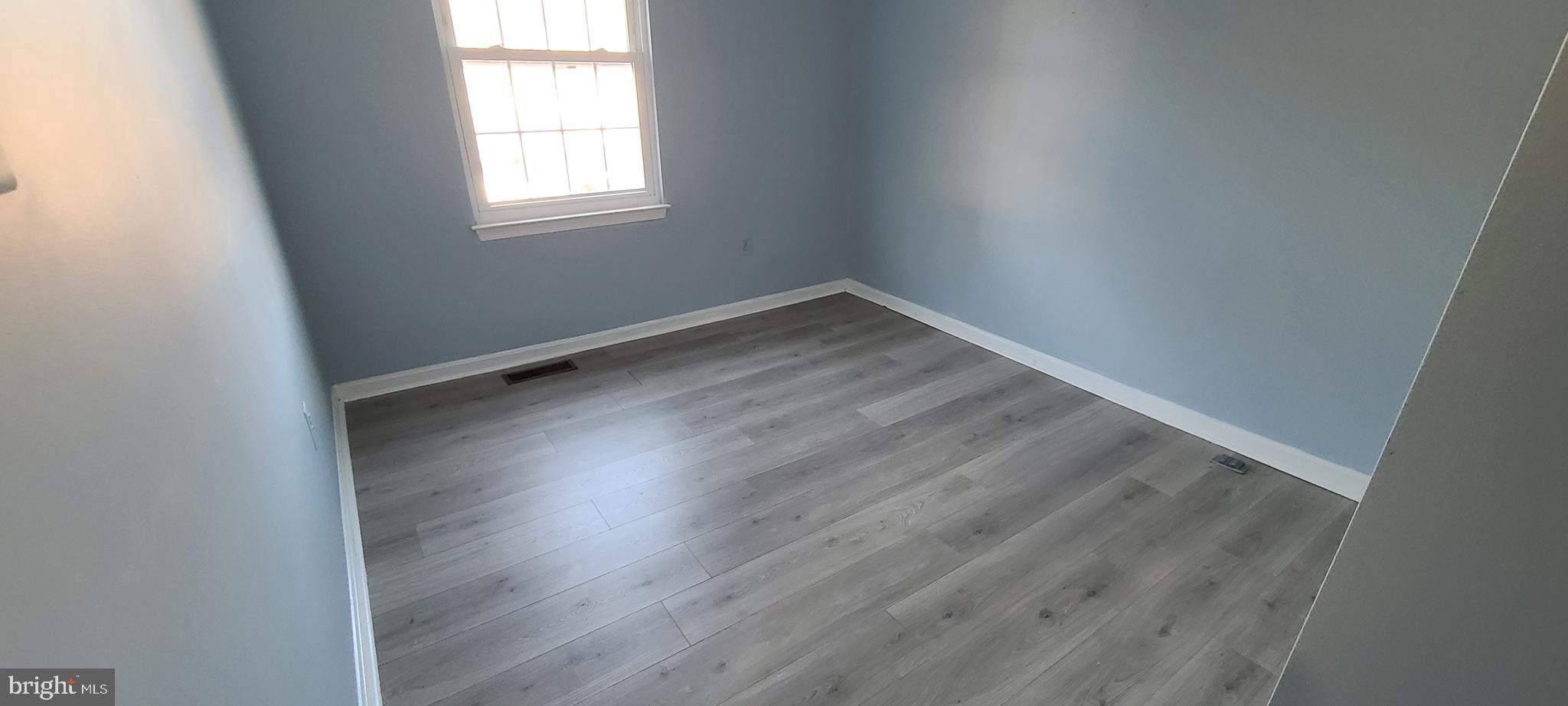 FLOWER HILL - Residential Lease