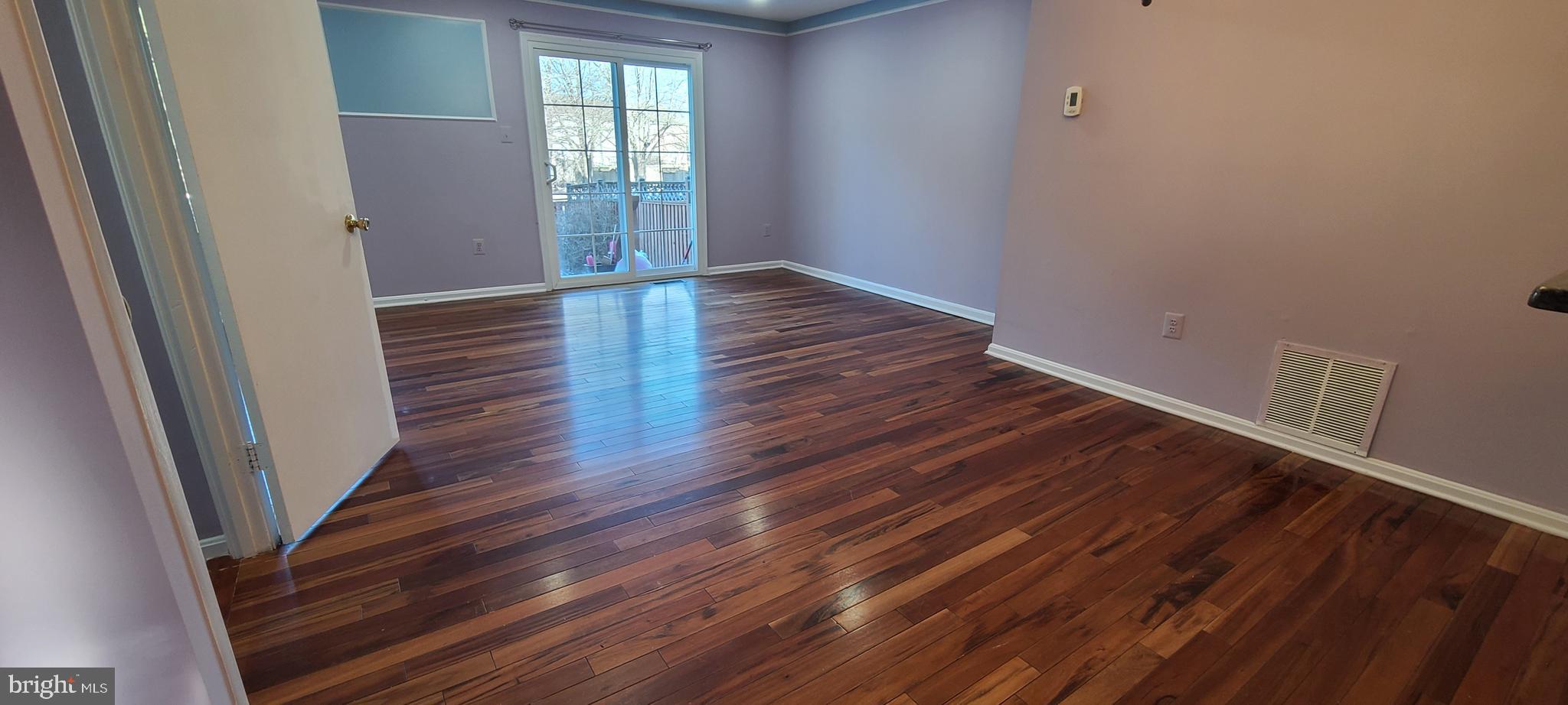 FLOWER HILL - Residential Lease