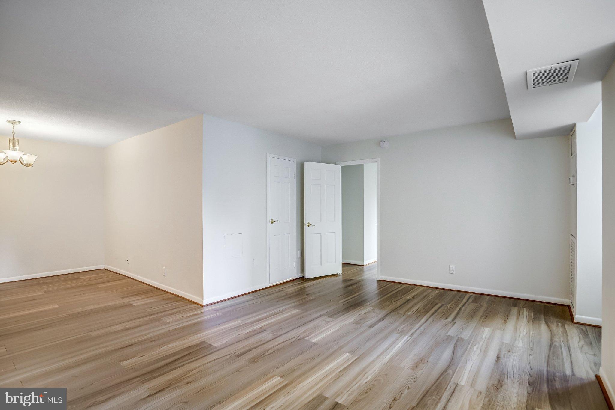 THE ELIZABETH - Residential