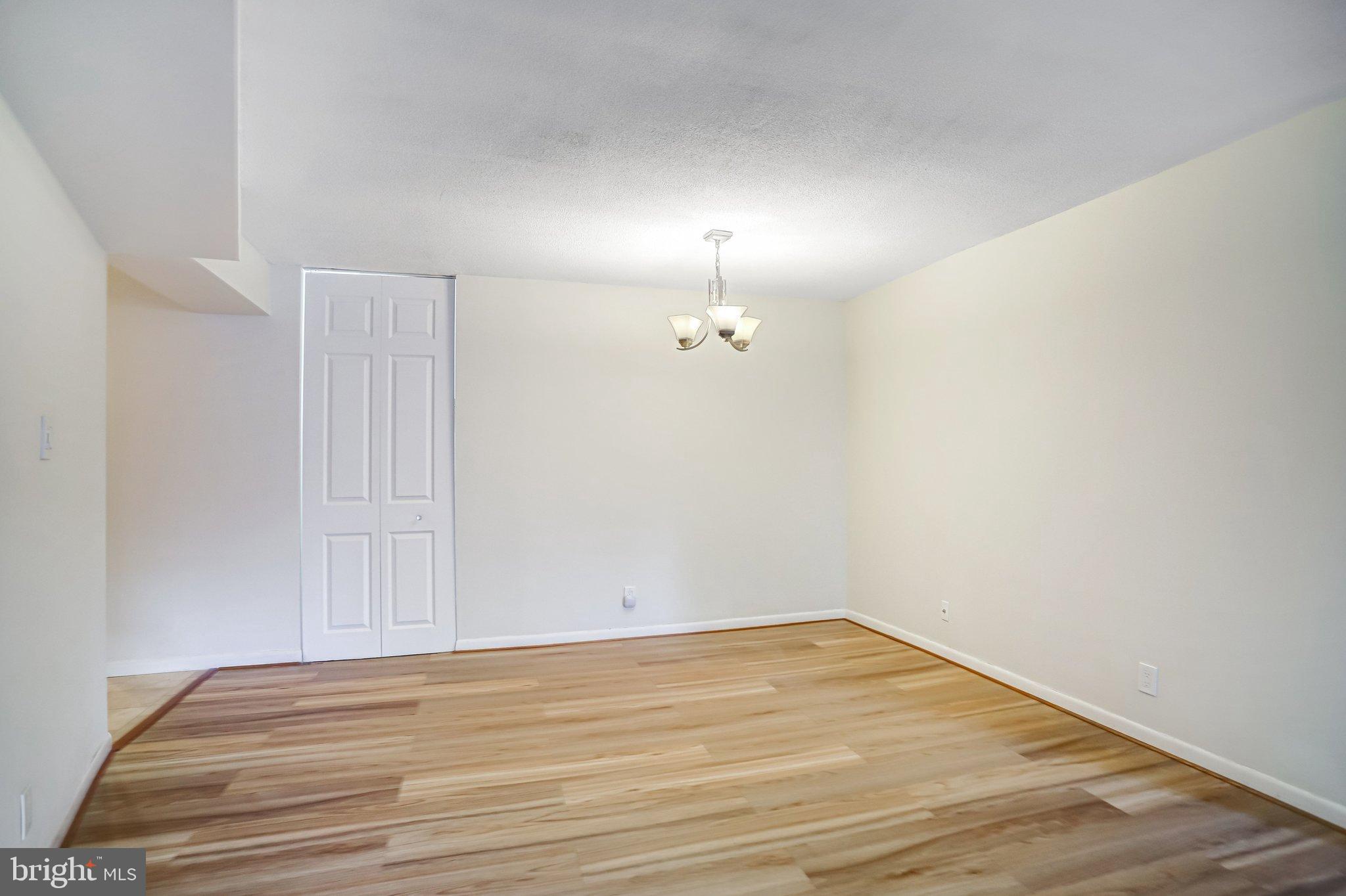 THE ELIZABETH - Residential