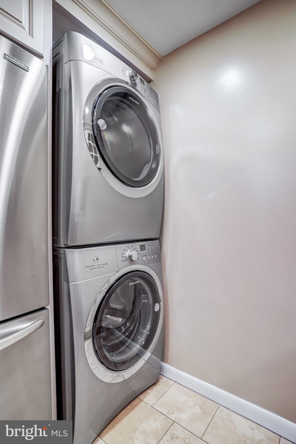 THE ELIZABETH - Residential