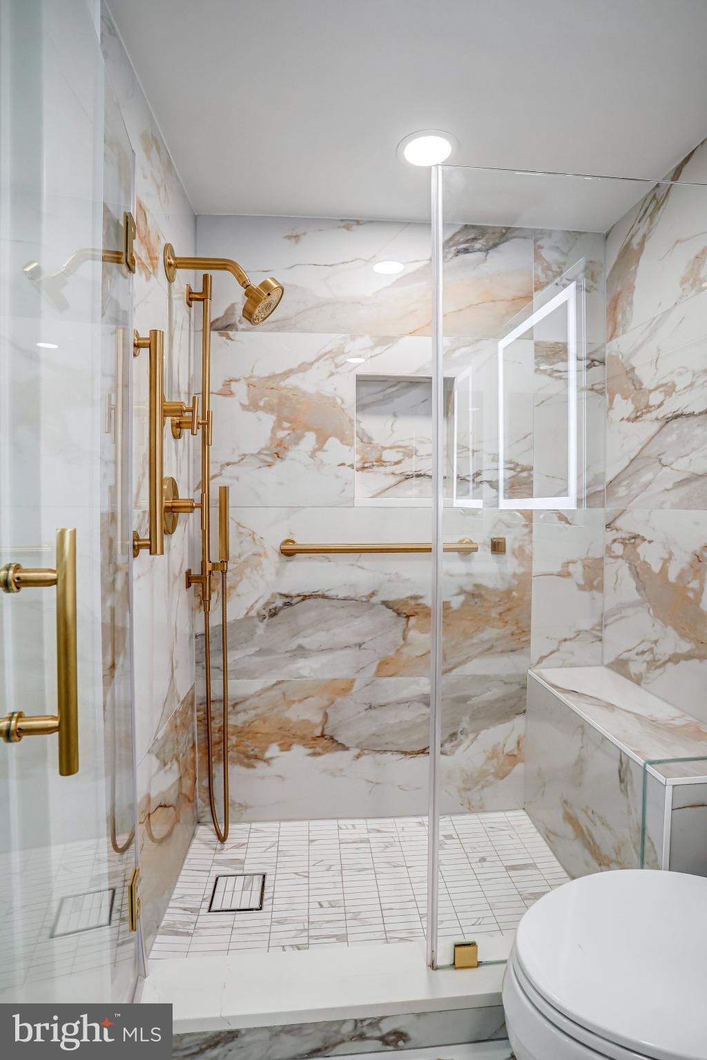 THE ELIZABETH - Residential