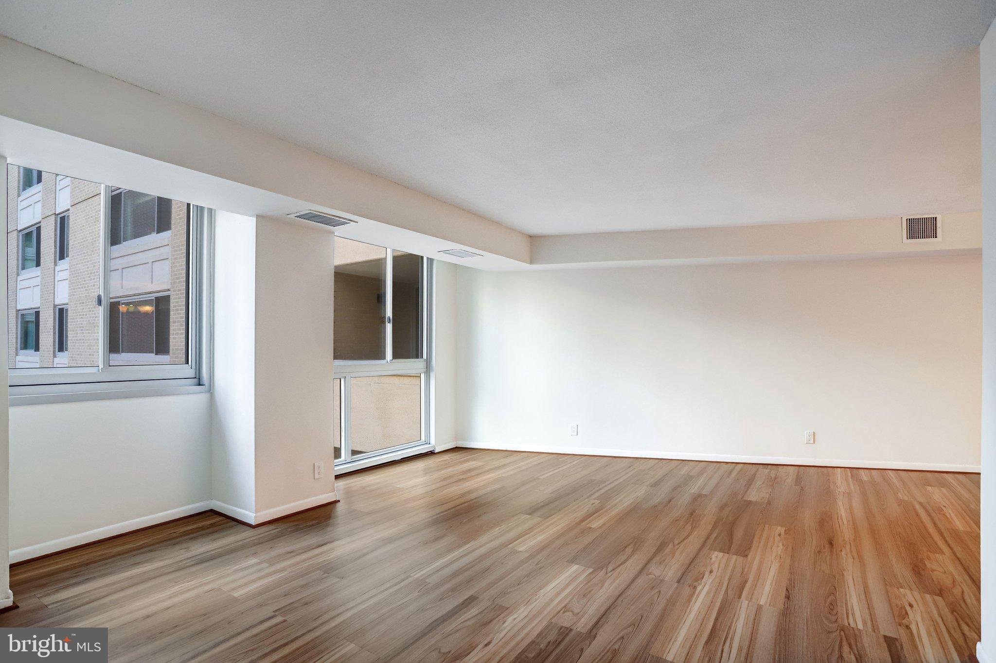 THE ELIZABETH - Residential