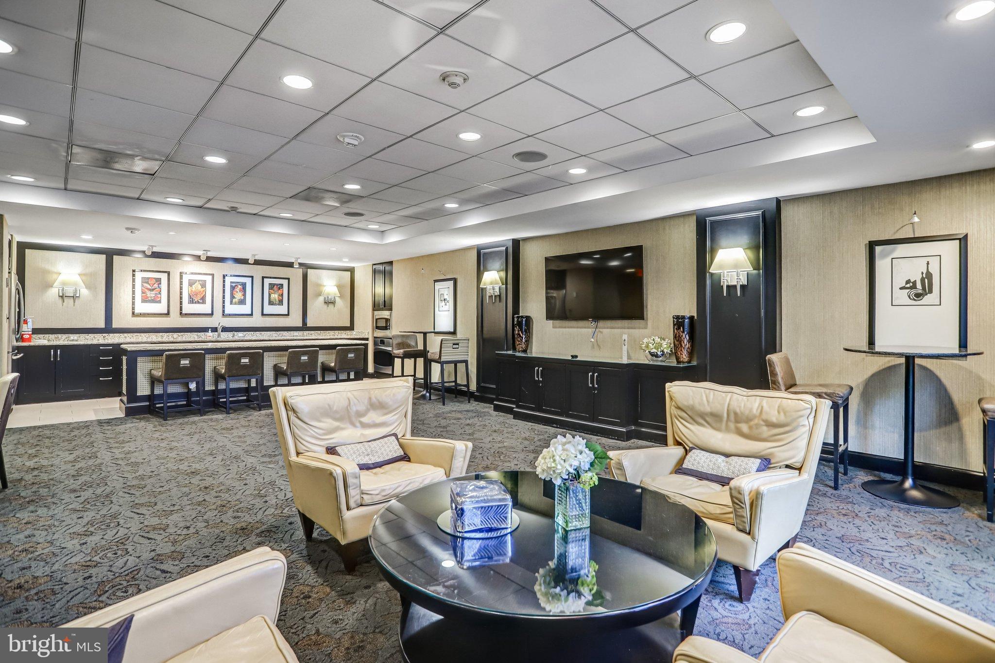 THE ELIZABETH - Residential