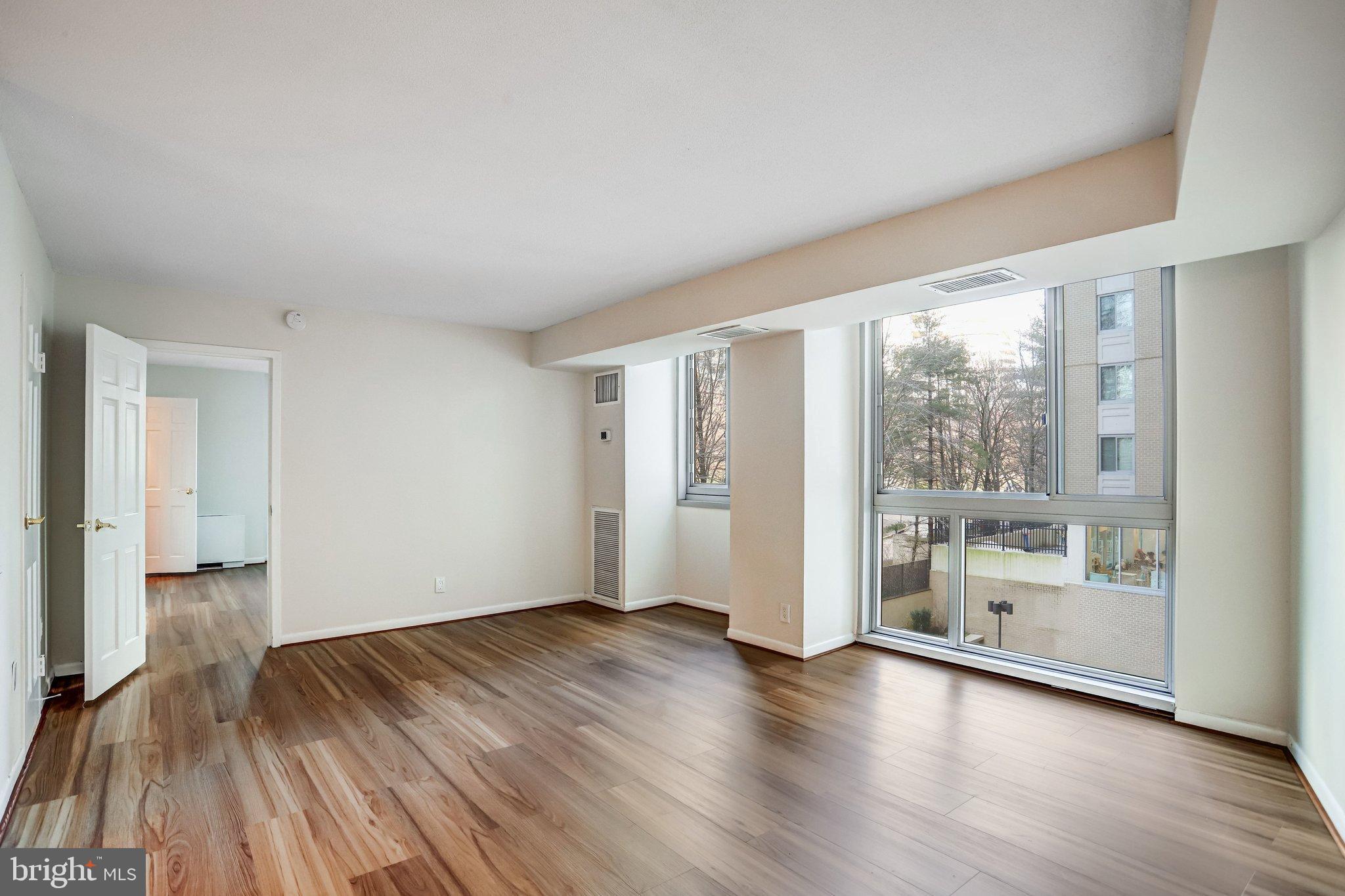 THE ELIZABETH - Residential