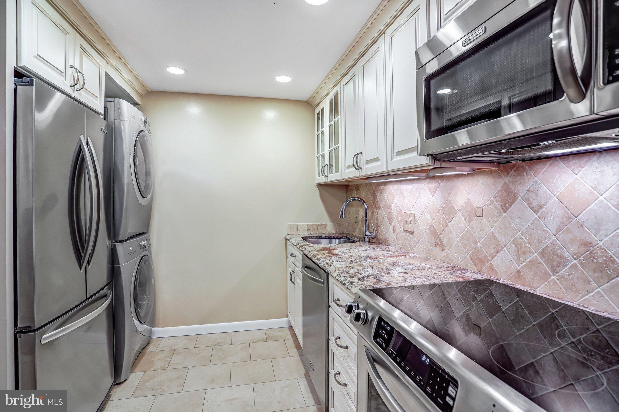 THE ELIZABETH - Residential