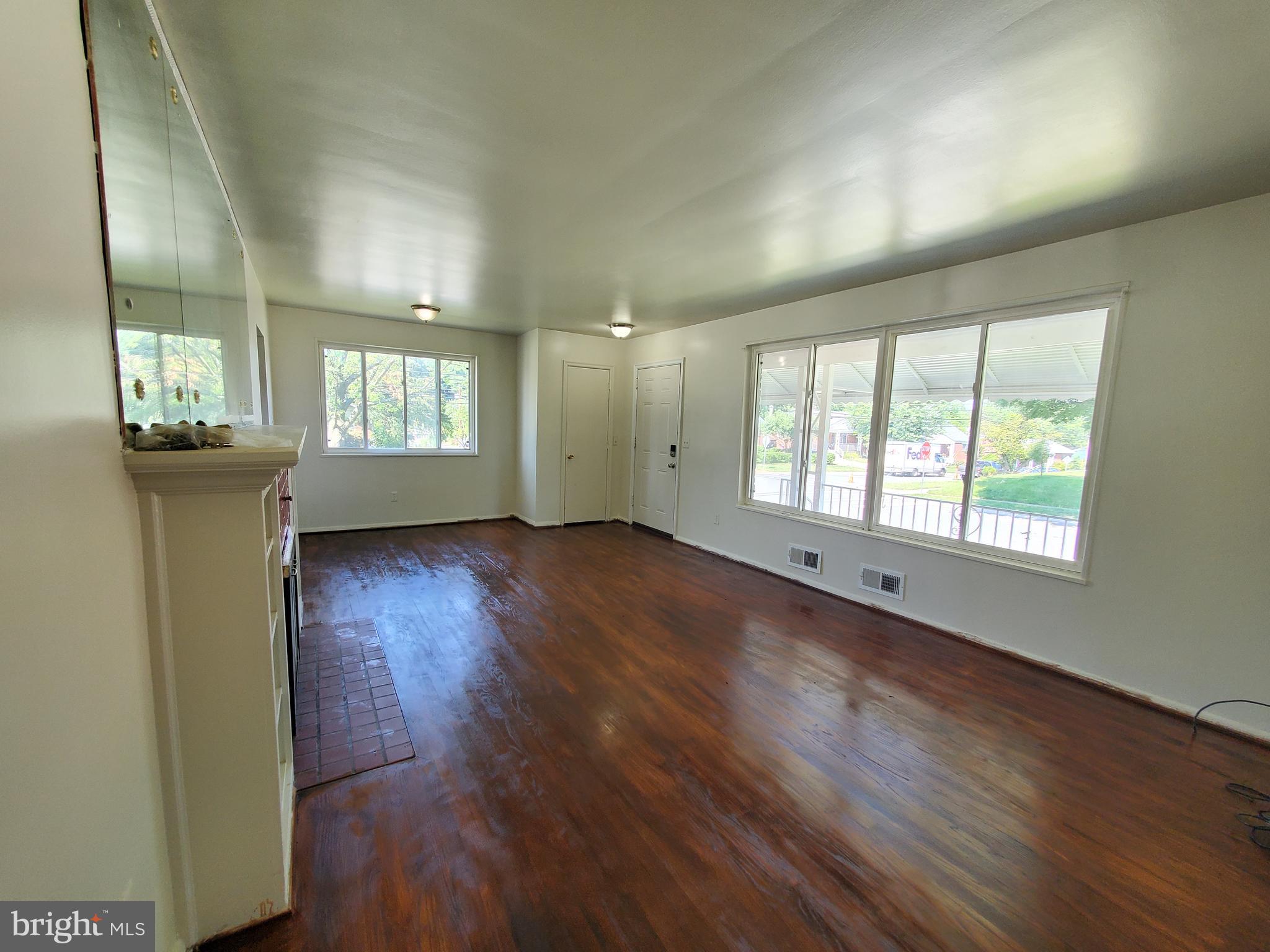 OAKVIEW - Residential Lease