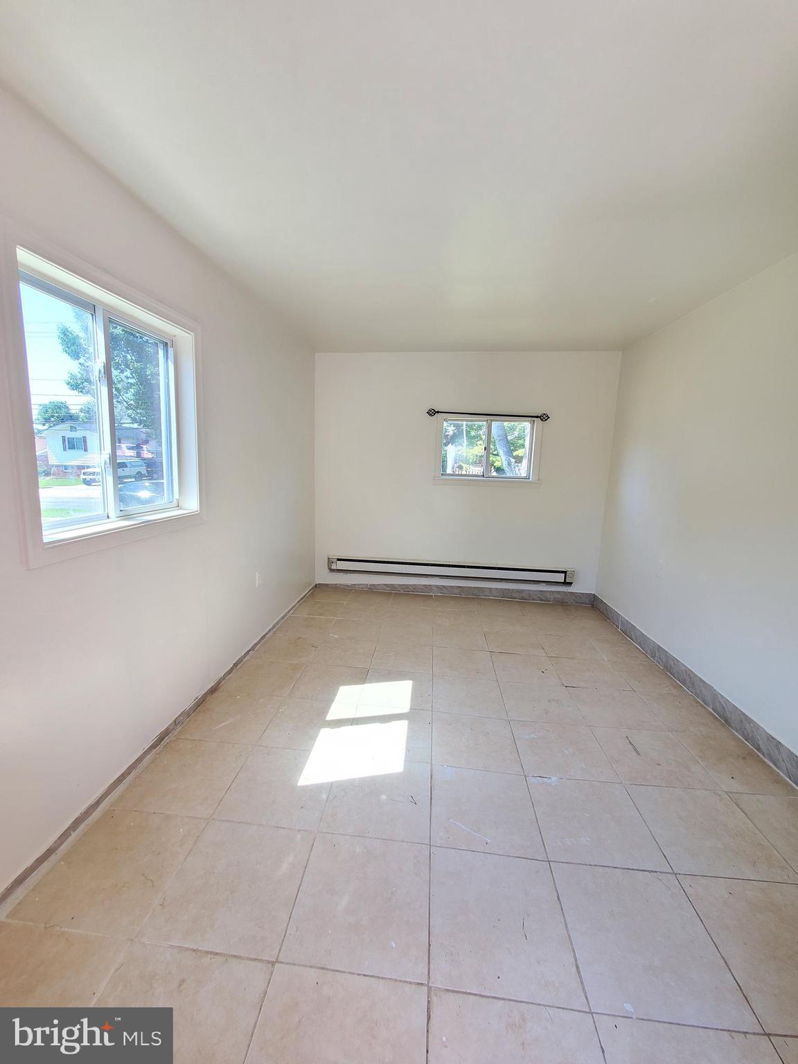 OAKVIEW - Residential Lease