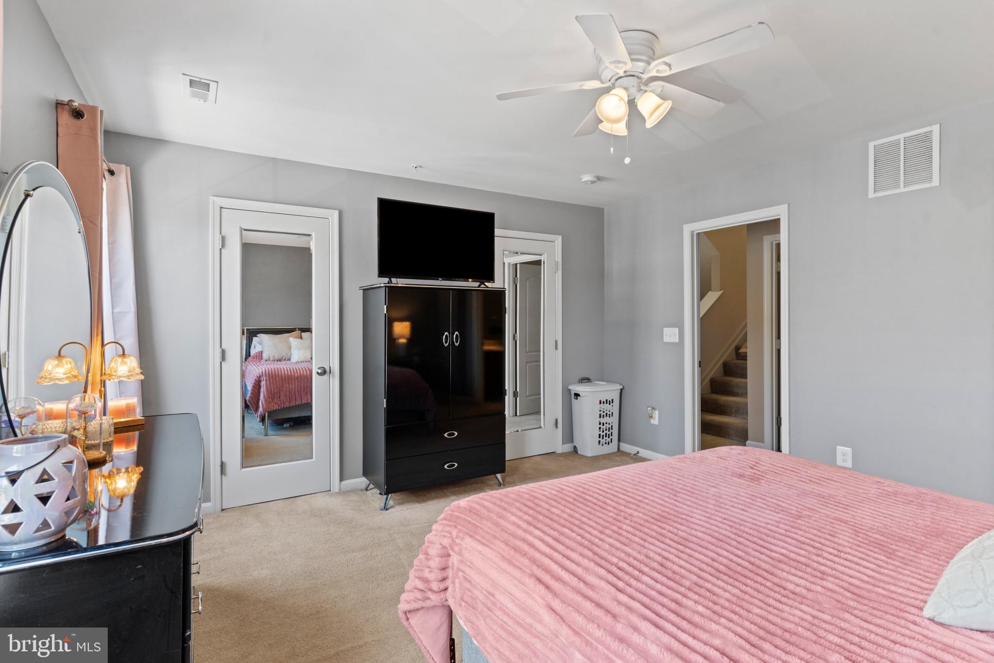 RESERVOIR RIDGE - Residential