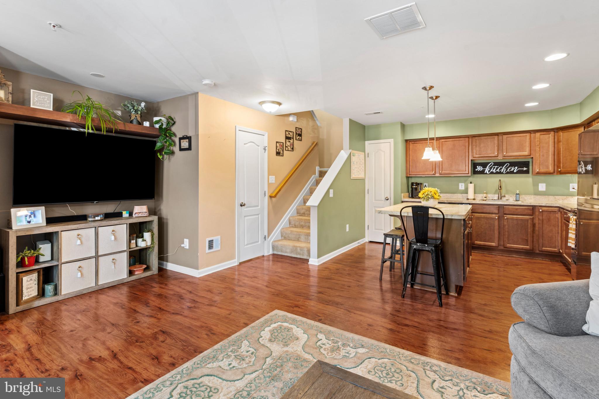 RESERVOIR RIDGE - Residential