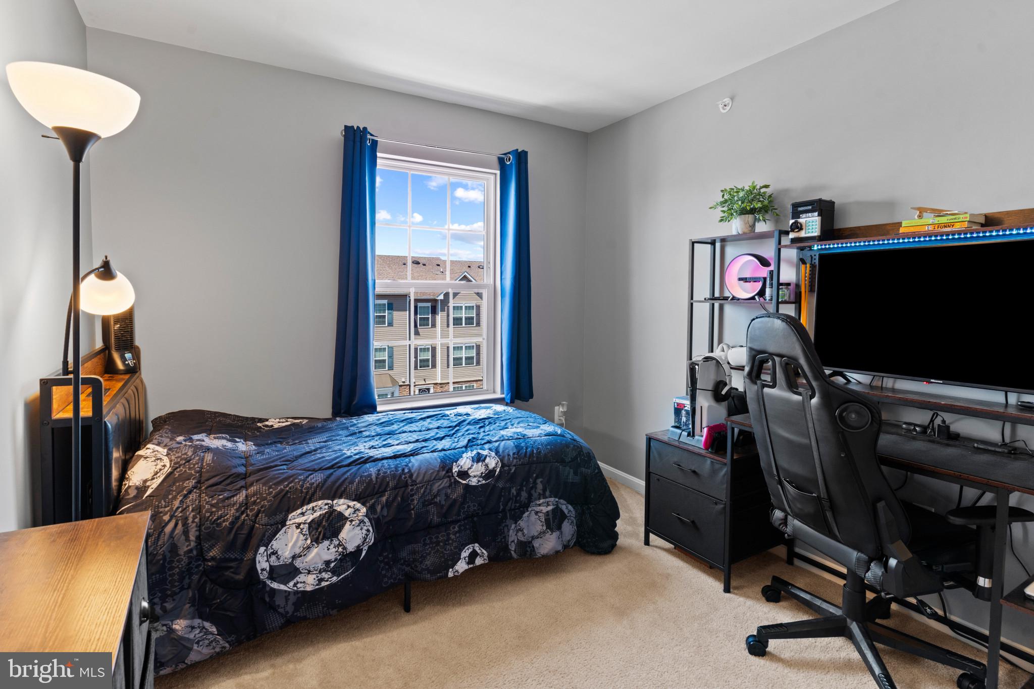 RESERVOIR RIDGE - Residential