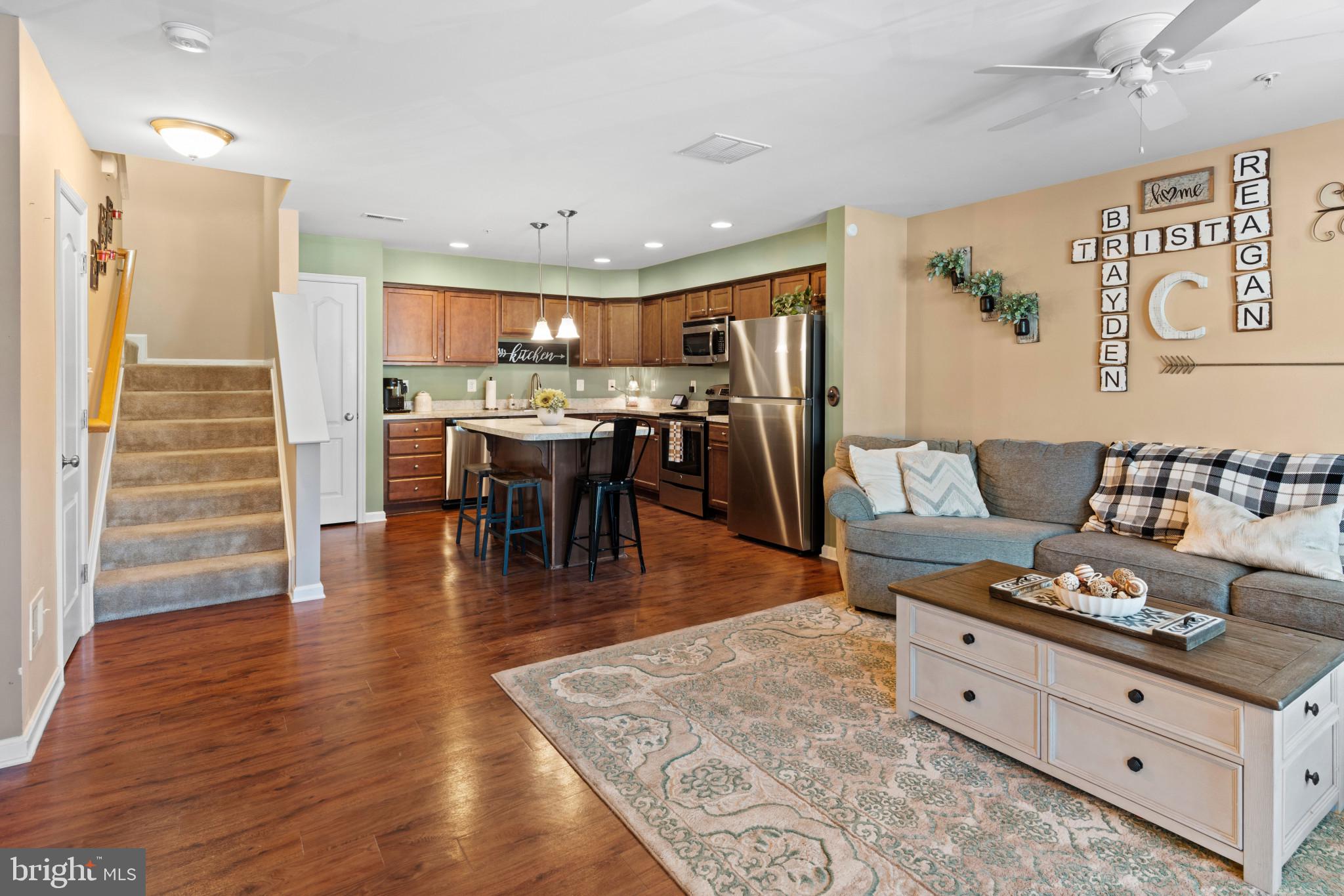 RESERVOIR RIDGE - Residential