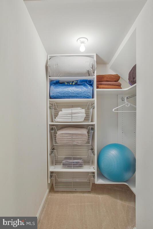 CROFTON VALLEY - Residential