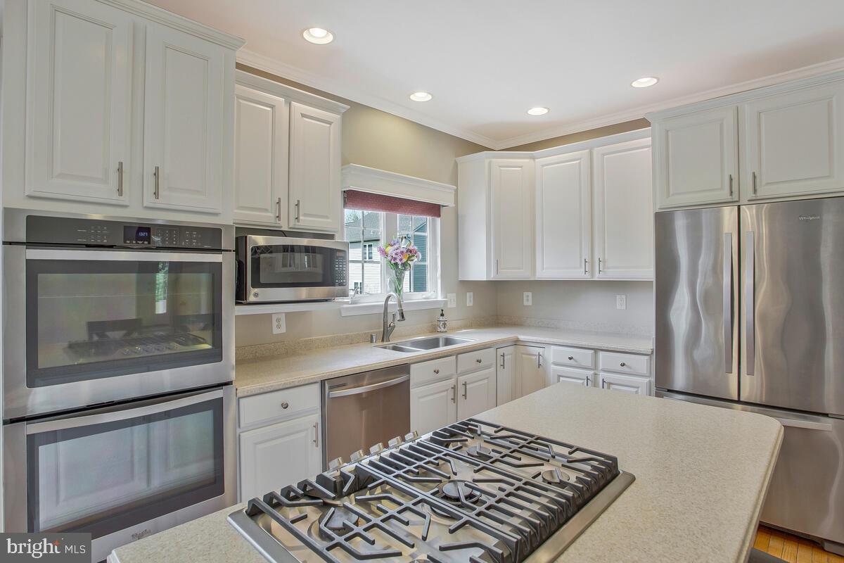 916 SAND BROOK COURT