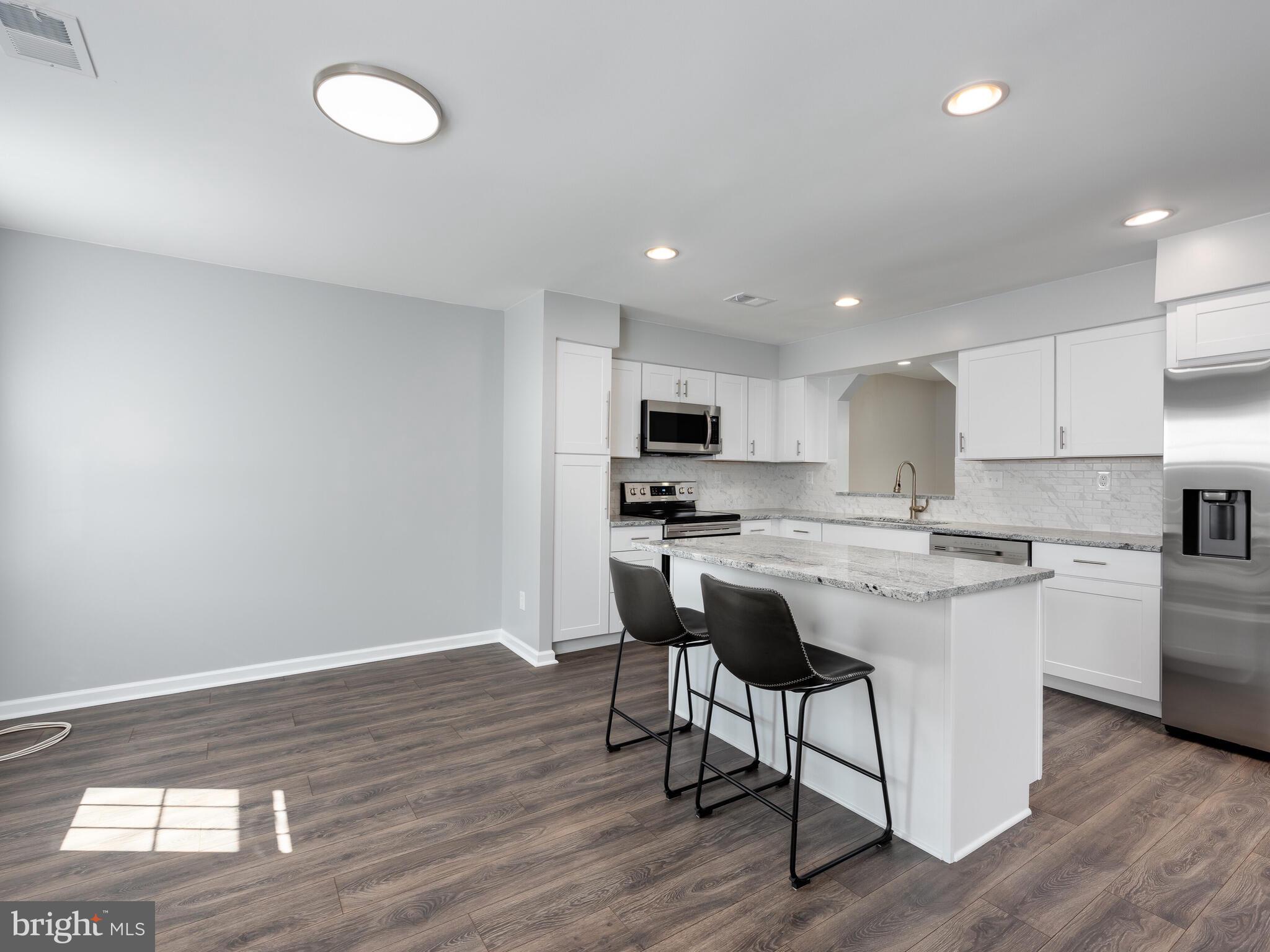 RHONDDA - Residential Lease