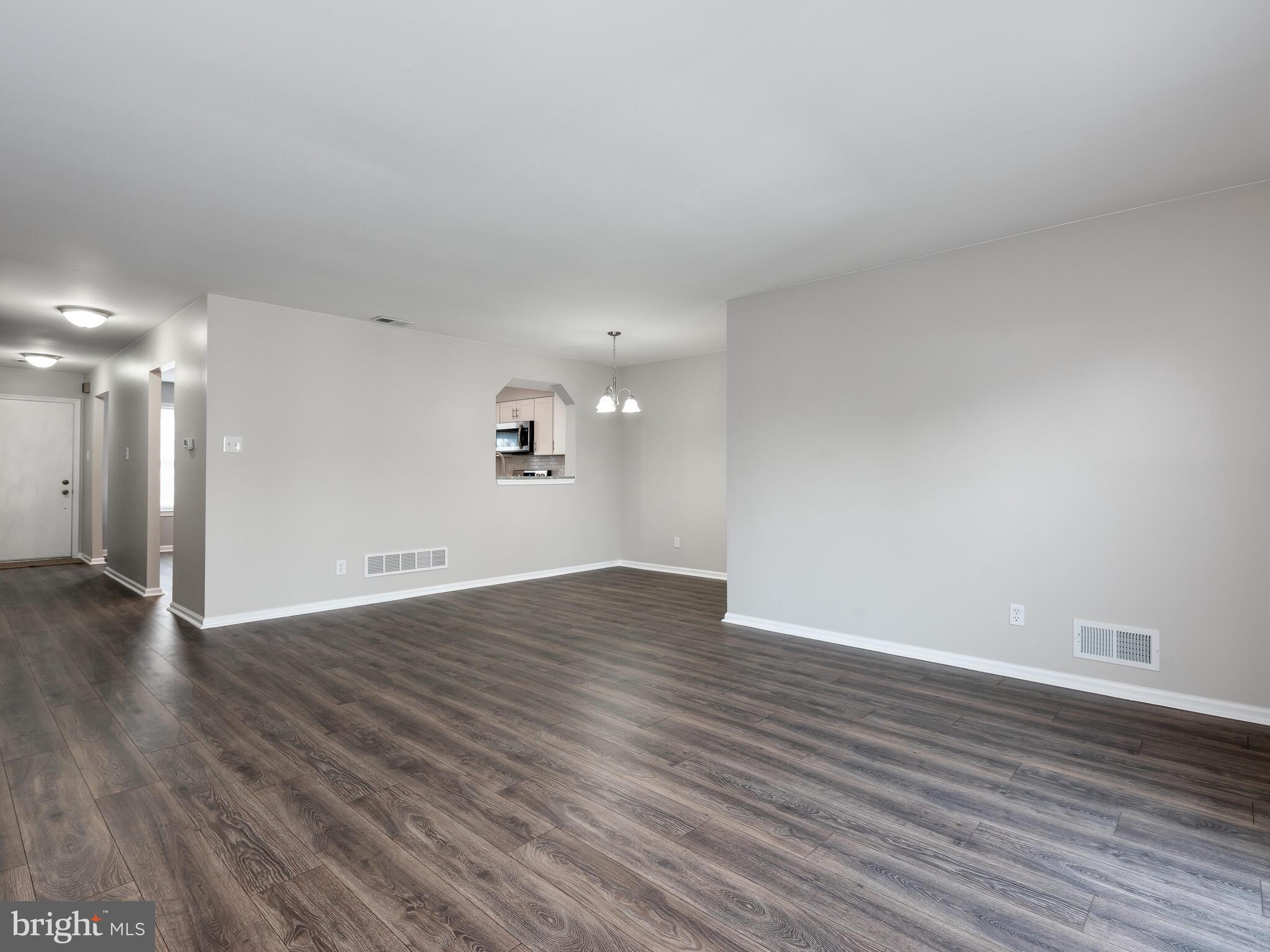 RHONDDA - Residential Lease