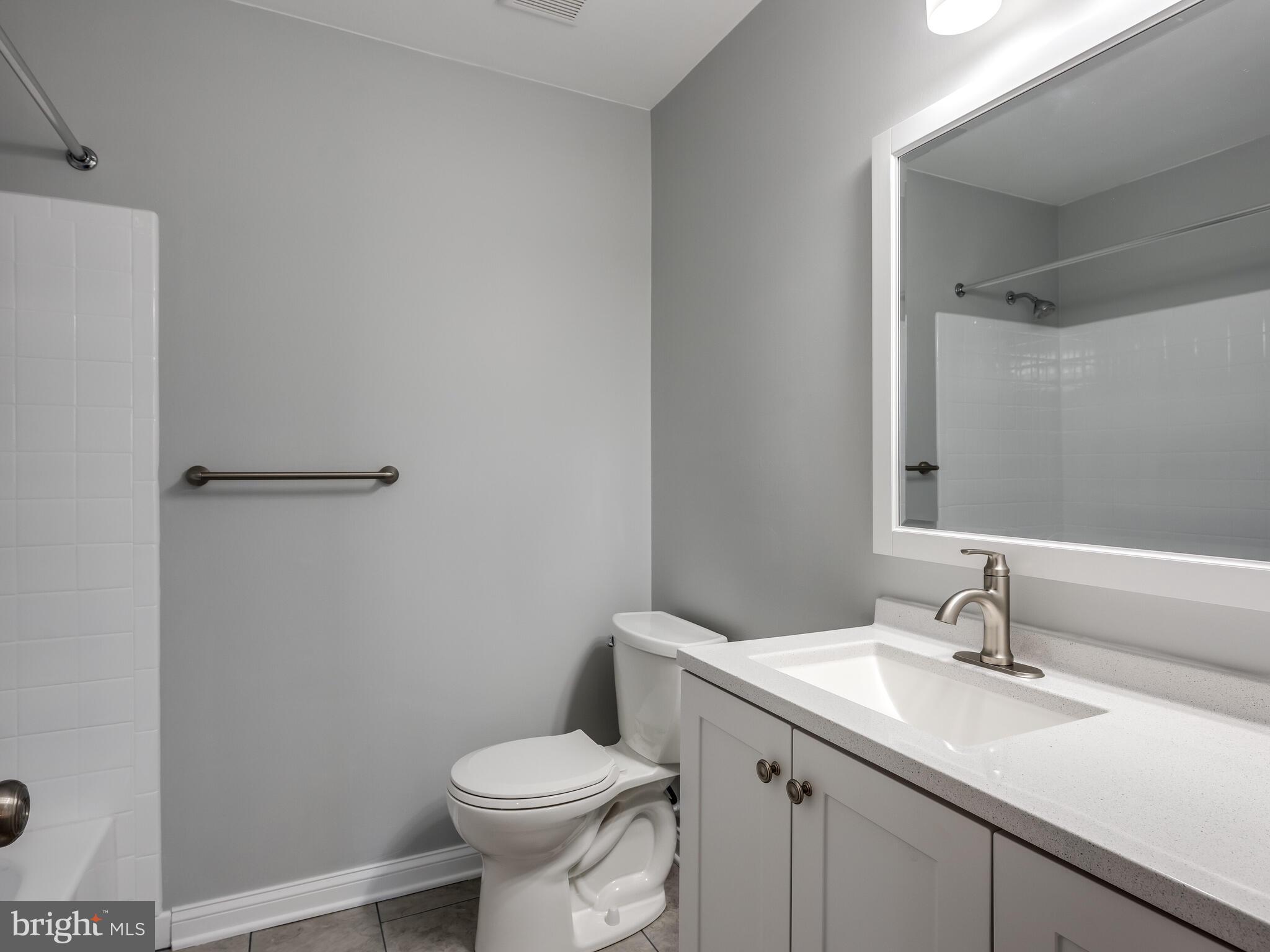 RHONDDA - Residential Lease