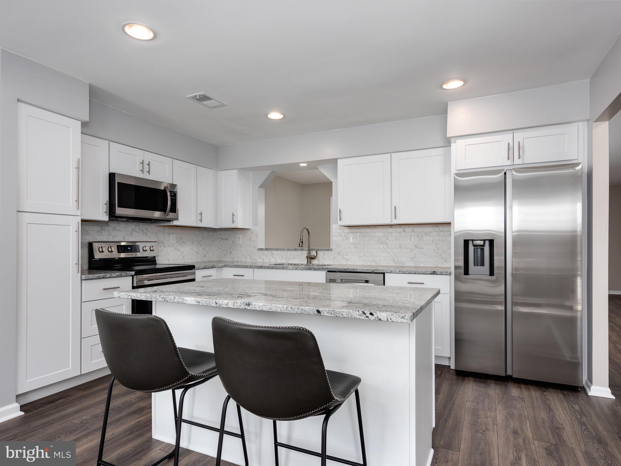 RHONDDA - Residential Lease